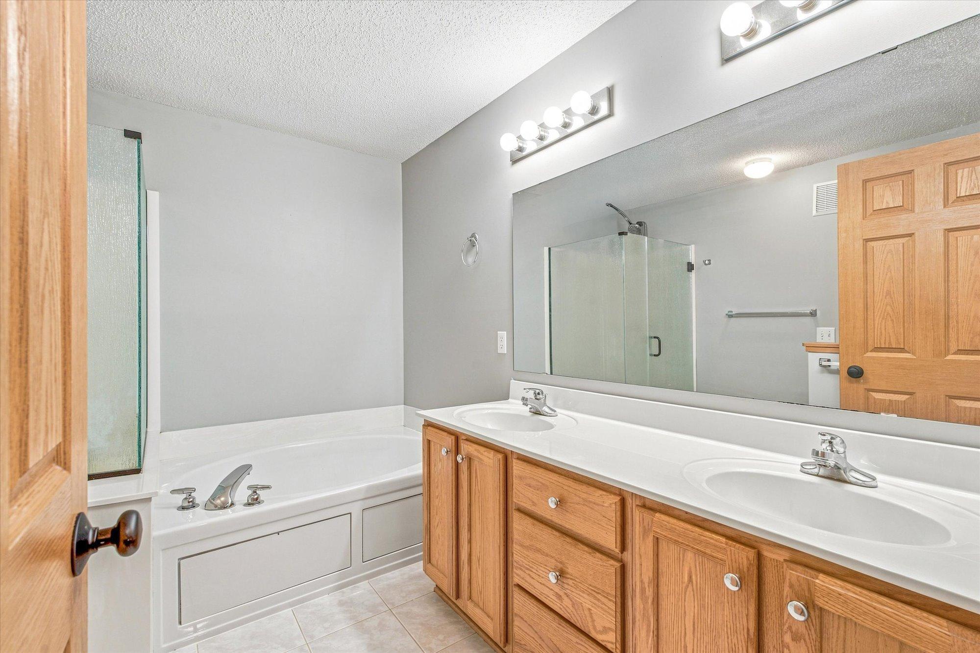 View of Residential at 2442 Autumn Ridge Court, Chanhassen MN 55317, Chanhassen (21 of 43) - Mike Wilen | Minnesota Team Real Estate