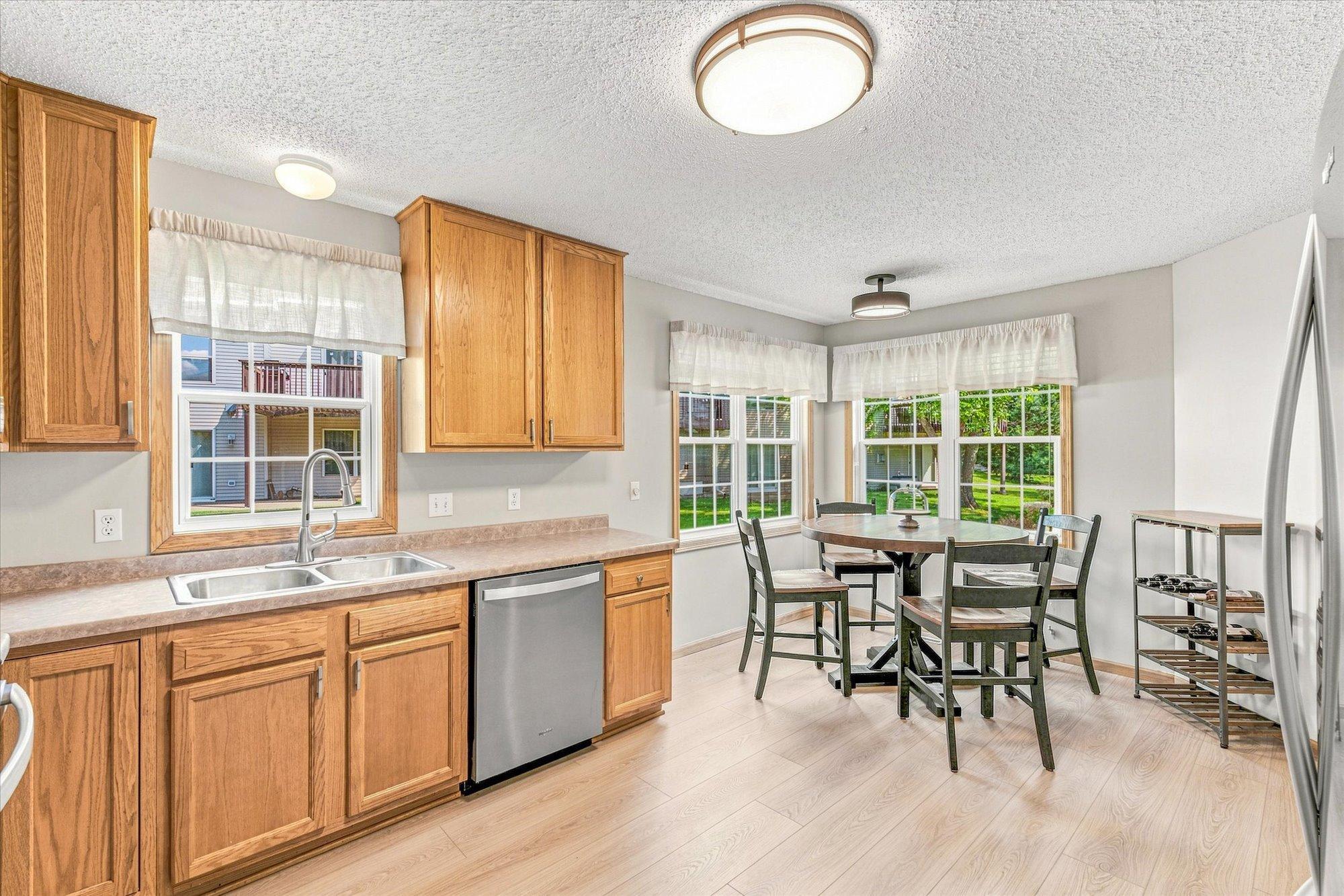 View of Residential at 2442 Autumn Ridge Court, Chanhassen MN 55317, Chanhassen (11 of 43) - Mike Wilen | Minnesota Team Real Estate