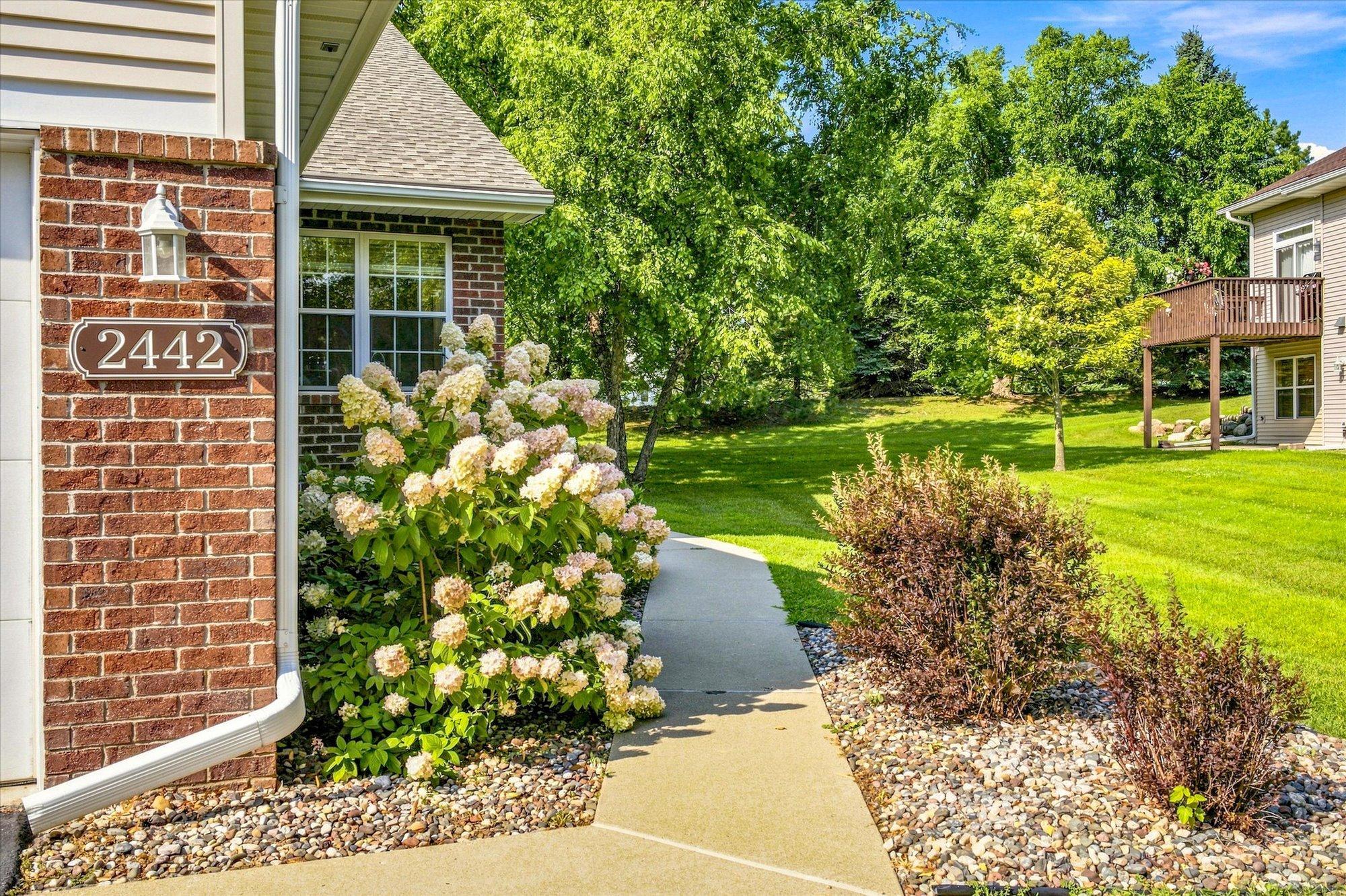 View of Residential at 2442 Autumn Ridge Court, Chanhassen MN 55317, Chanhassen (4 of 43) - Mike Wilen | Minnesota Team Real Estate