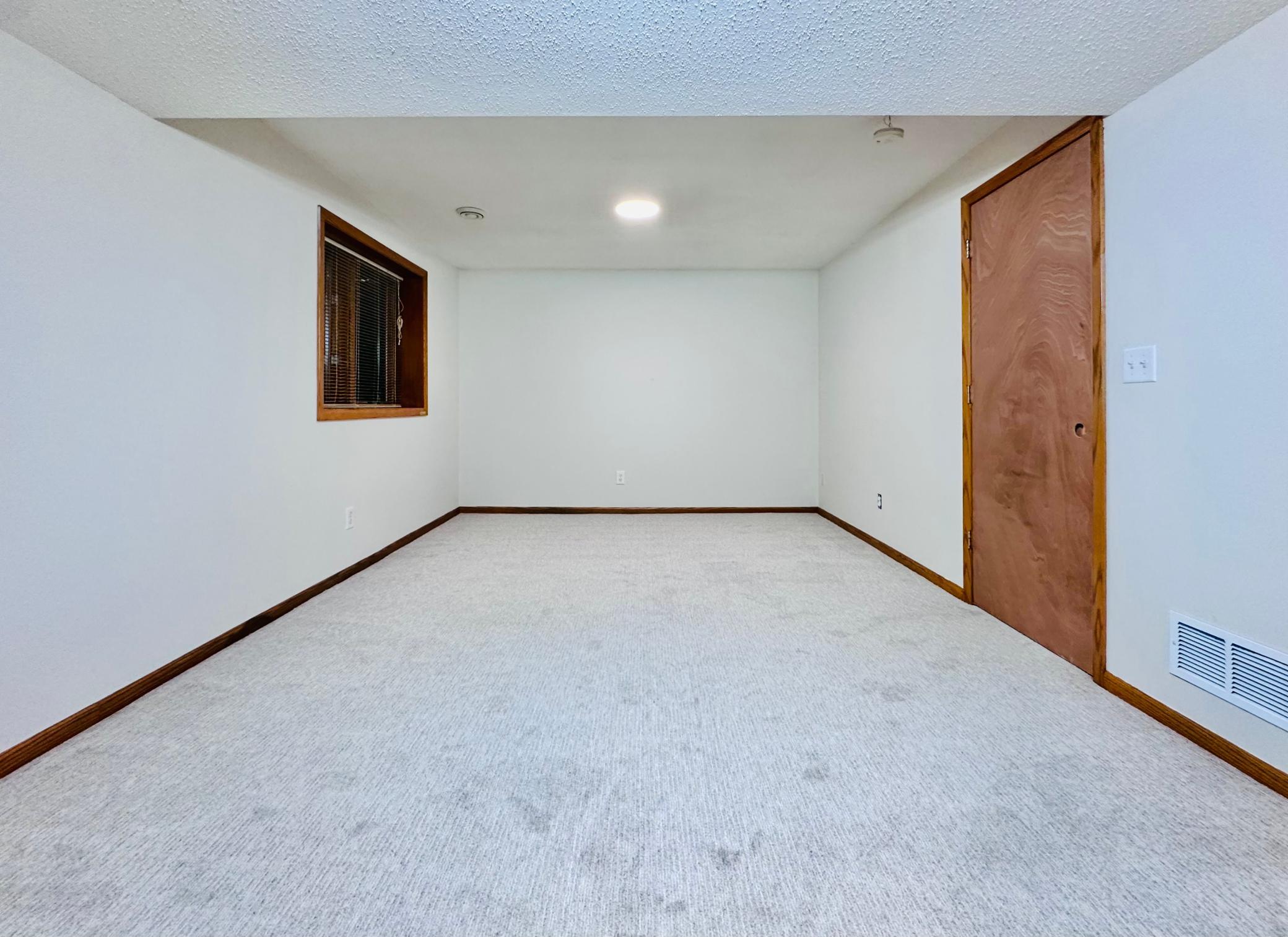 View of Residential at 1864 Carol Lane, West Saint Paul MN 55118, West Saint Paul (23 of 32) - Mike Wilen | Minnesota Team Real Estate