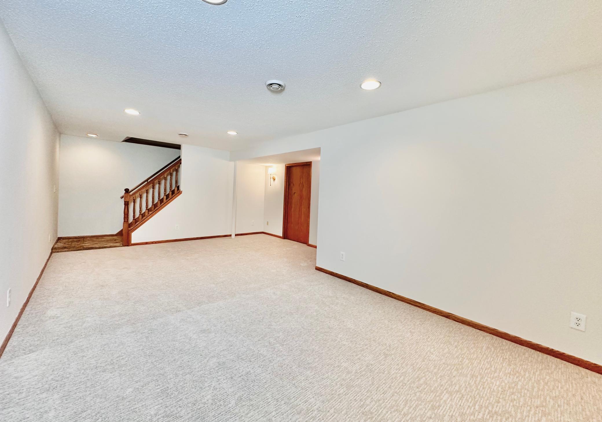 View of Residential at 1864 Carol Lane, West Saint Paul MN 55118, West Saint Paul (21 of 32) - Mike Wilen | Minnesota Team Real Estate