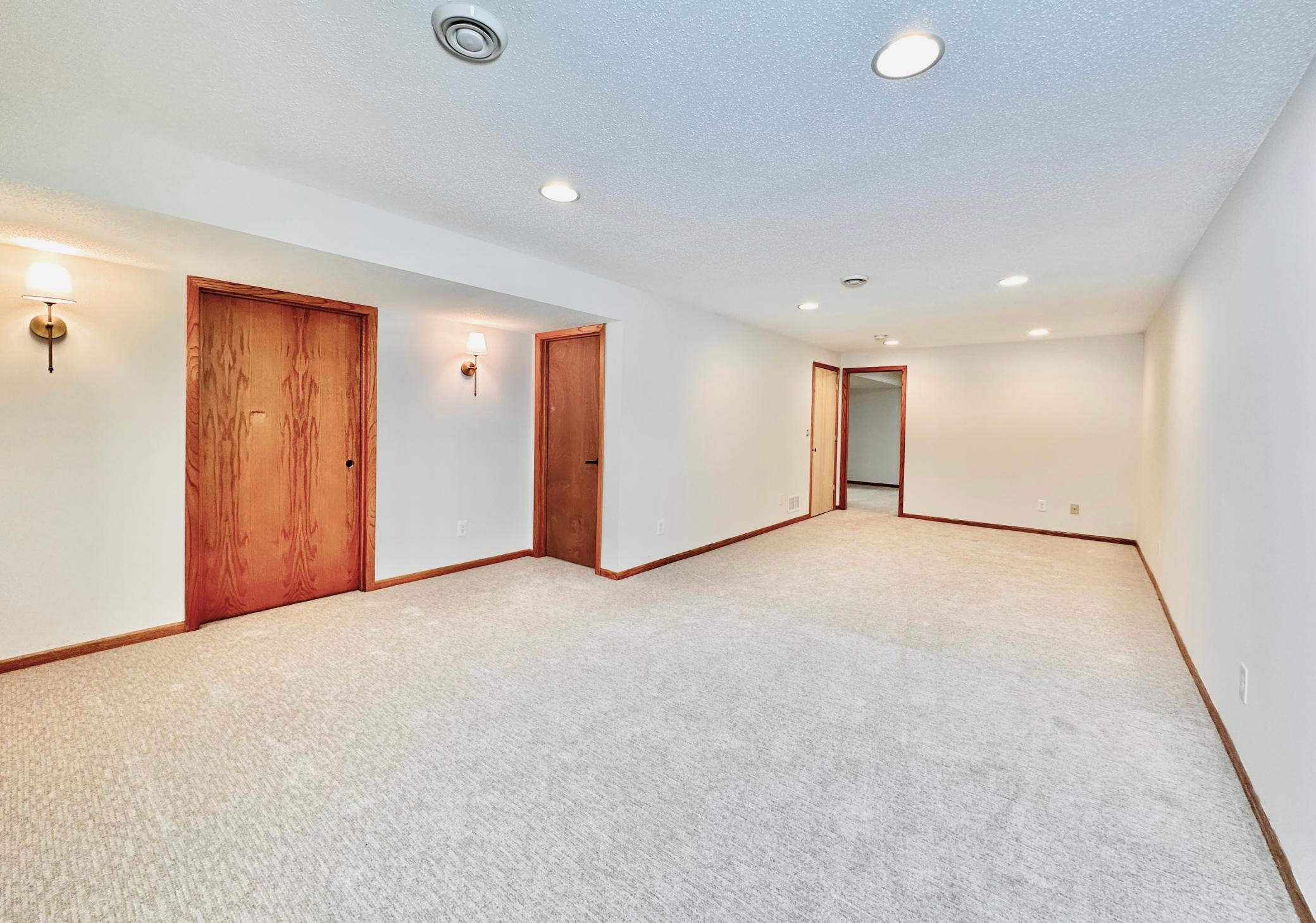 View of Residential at 1864 Carol Lane, West Saint Paul MN 55118, West Saint Paul (22 of 32) - Mike Wilen | Minnesota Team Real Estate