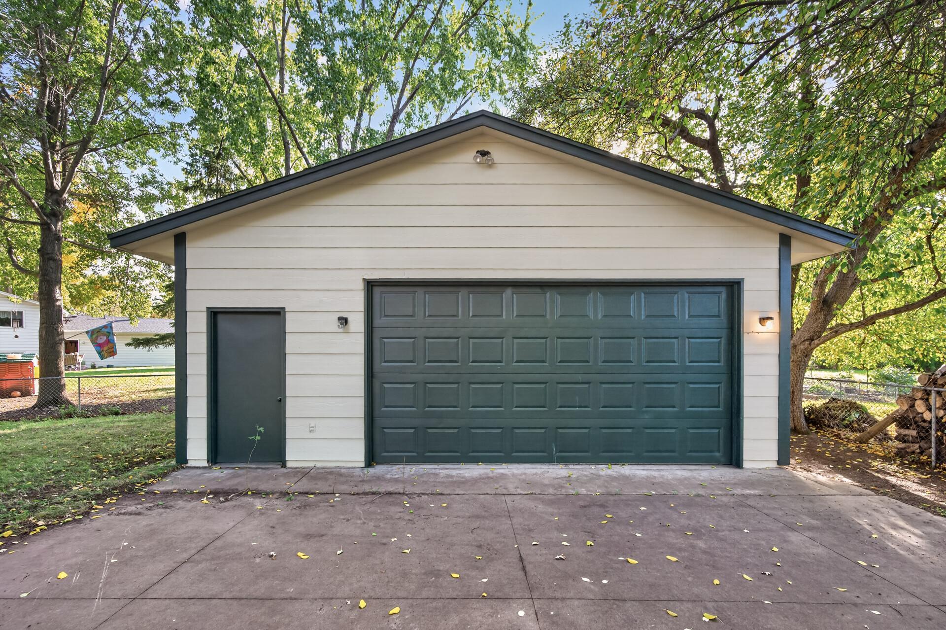 View of Residential at 11043 98th Place, Maple Grove MN 55369, Maple Grove (47 of 55) - Mike Wilen | Minnesota Team Real Estate