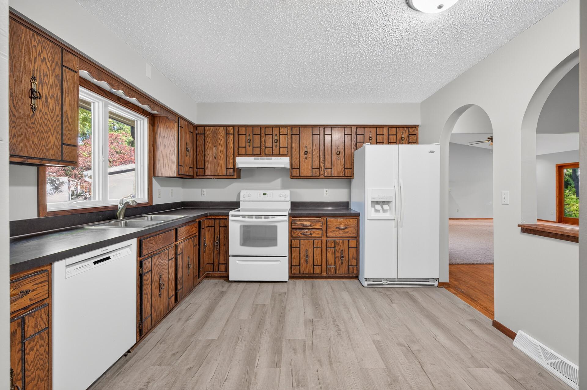 View of Residential at 11043 98th Place, Maple Grove MN 55369, Maple Grove (11 of 55) - Mike Wilen | Minnesota Team Real Estate