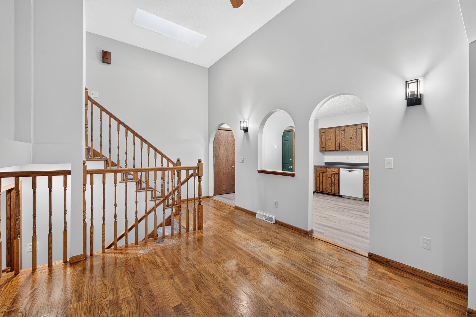 View of Residential at 11043 98th Place, Maple Grove MN 55369, Maple Grove (10 of 55) - Mike Wilen | Minnesota Team Real Estate