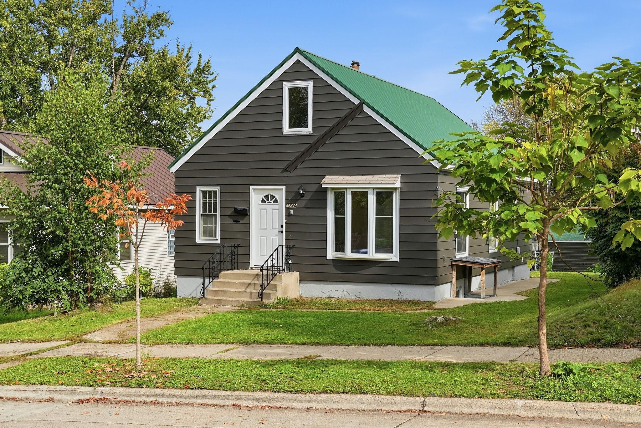 View of Single Family at 3746 Russell Avenue, Minneapolis - Mike Wilen | Minnesota Team Real Estate