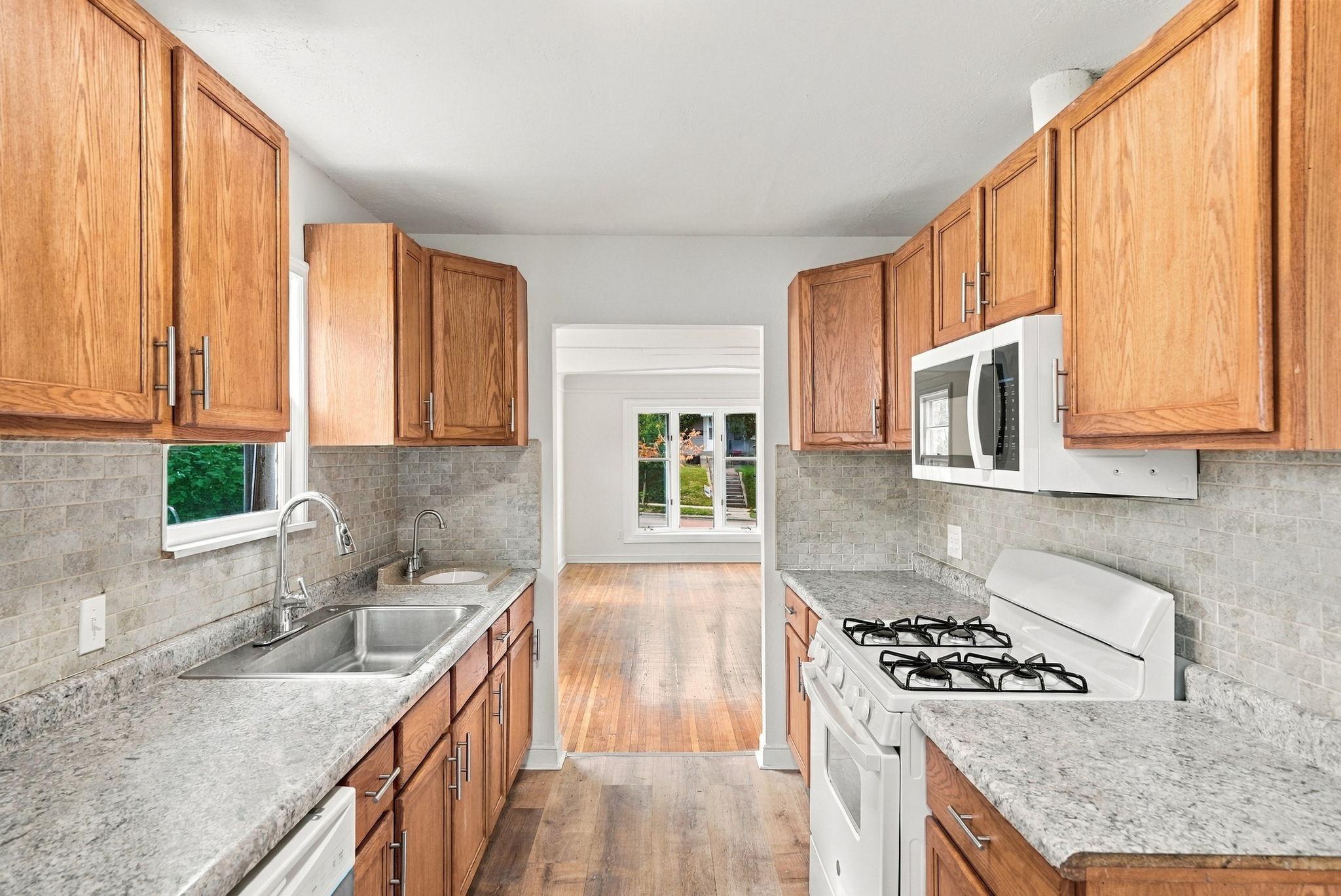 View of Residential at 3746 Russell Avenue, Minneapolis MN 55412, Minneapolis (25 of 60) - Mike Wilen | Minnesota Team Real Estate