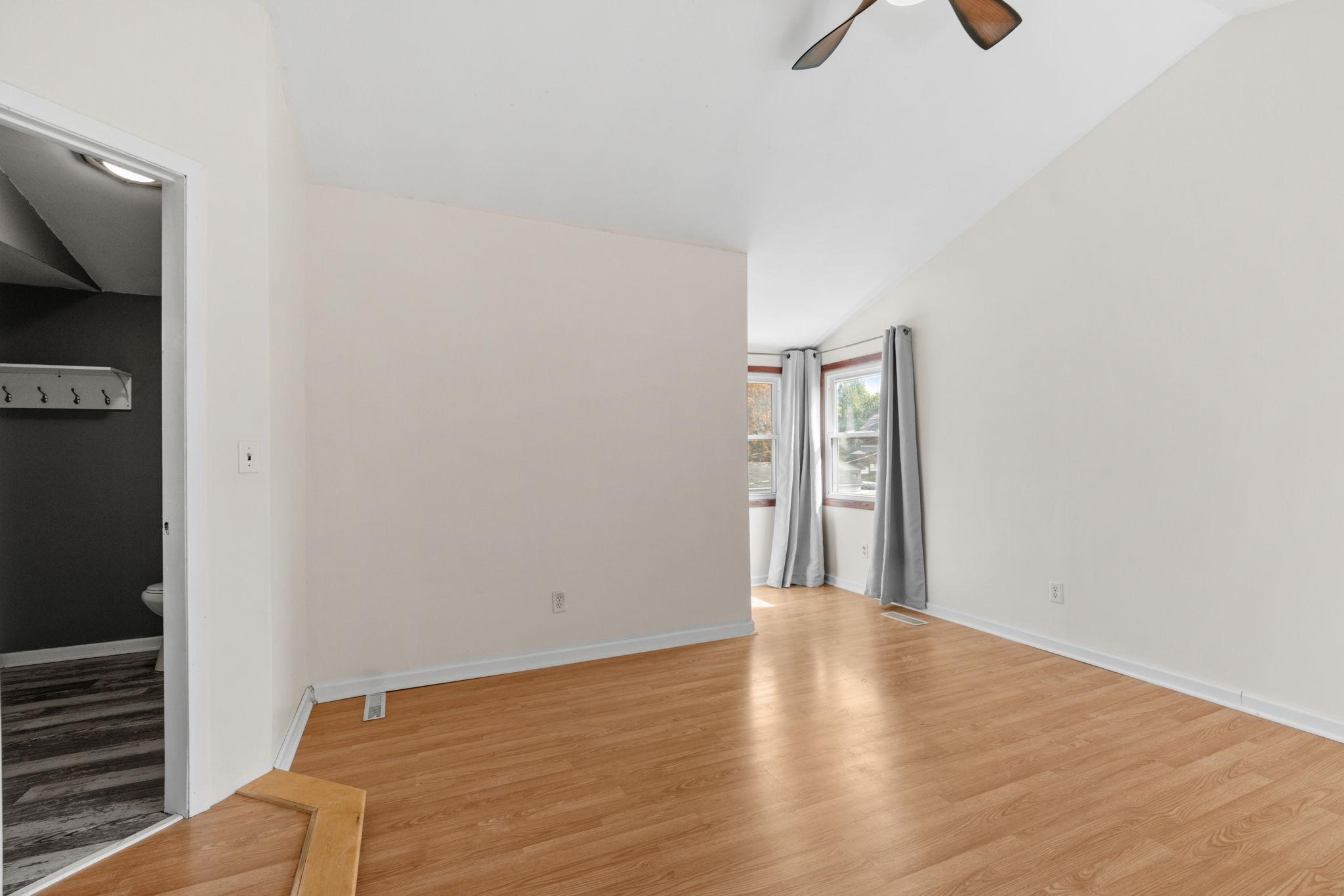 View of Residential at 906 Sherwood Avenue, Saint Paul MN 55106, Saint Paul (39 of 64) - Mike Wilen | Minnesota Team Real Estate