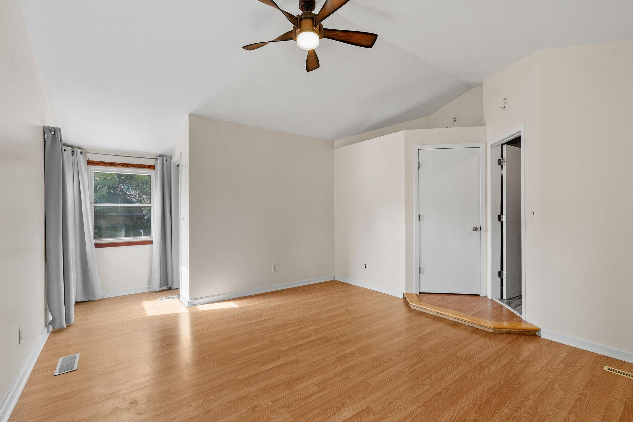 View of Residential at 906 Sherwood Avenue, Saint Paul MN 55106, Saint Paul (36 of 64) - Mike Wilen | Minnesota Team Real Estate