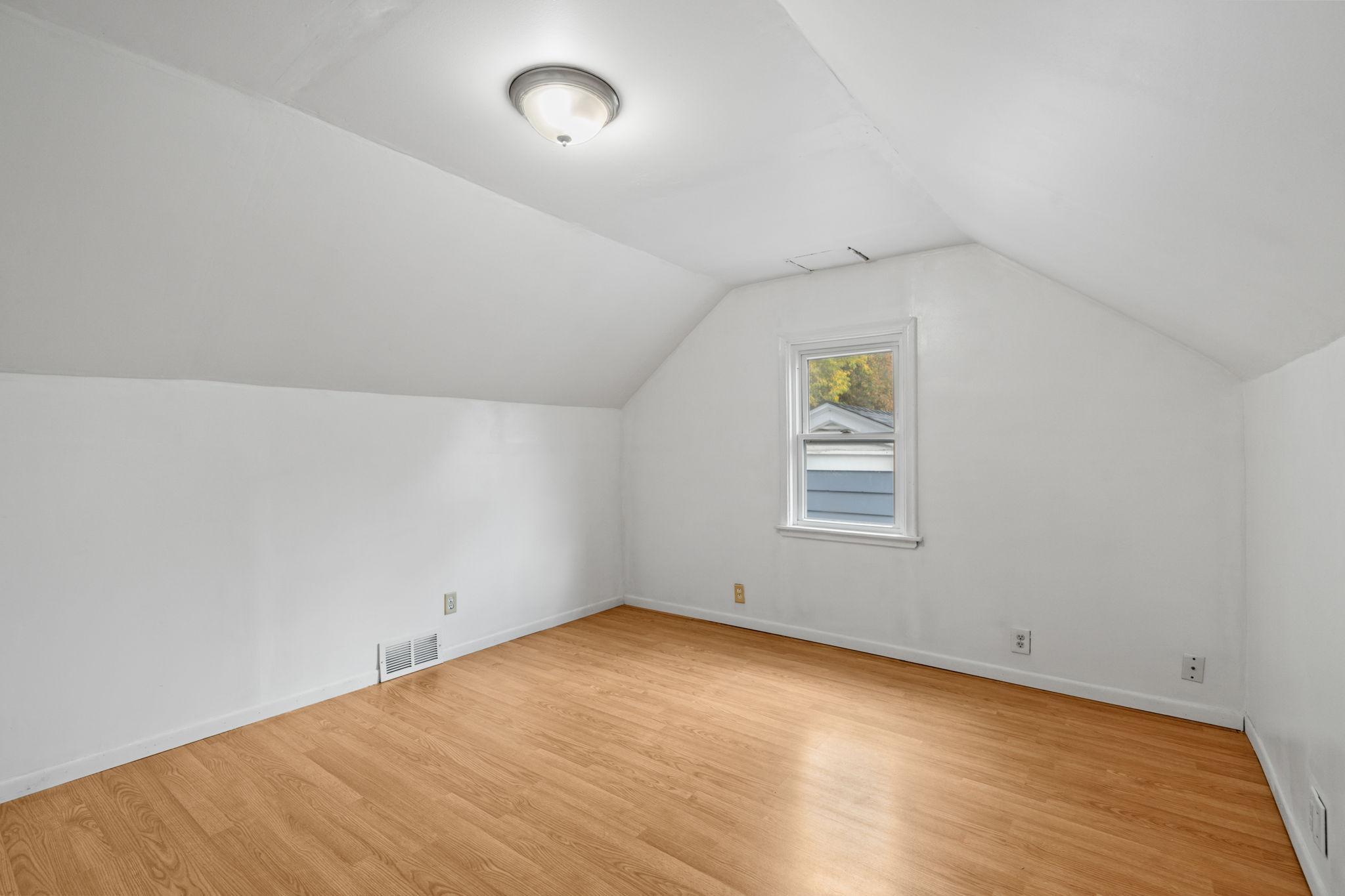 View of Residential at 906 Sherwood Avenue, Saint Paul MN 55106, Saint Paul (29 of 64) - Mike Wilen | Minnesota Team Real Estate