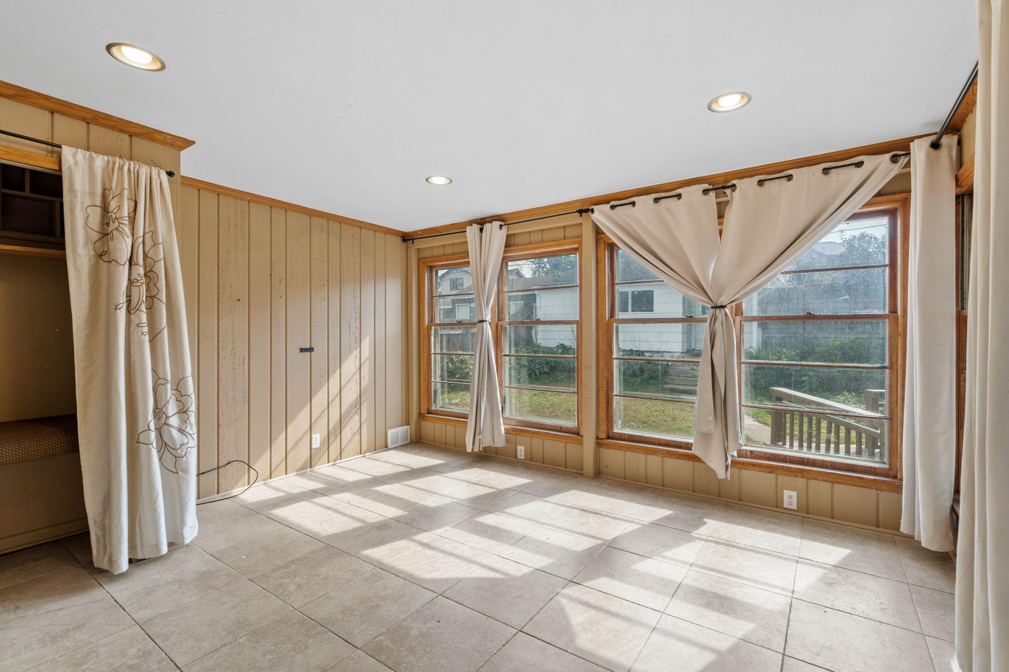View of Residential at 906 Sherwood Avenue, Saint Paul MN 55106, Saint Paul (25 of 64) - Mike Wilen | Minnesota Team Real Estate