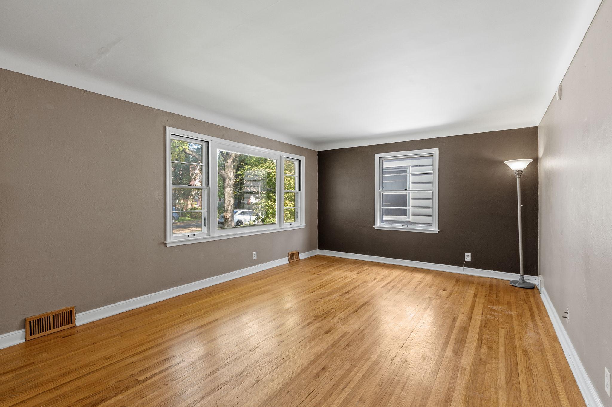 View of Residential at 906 Sherwood Avenue, Saint Paul MN 55106, Saint Paul (5 of 64) - Mike Wilen | Minnesota Team Real Estate