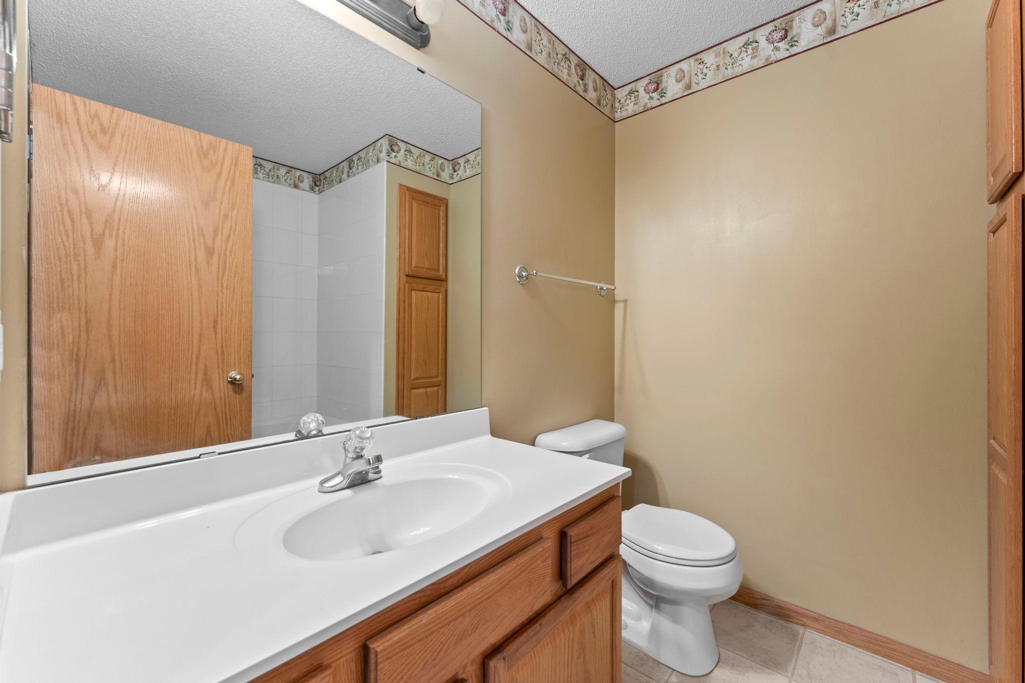 View of Residential at 20676 Hampshire Way, Lakeville MN 55044, Lakeville (36 of 51) - Mike Wilen | Minnesota Team Real Estate