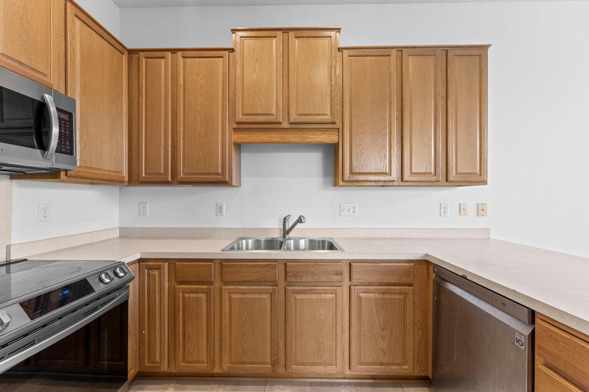 View of Residential at 20676 Hampshire Way, Lakeville MN 55044, Lakeville (24 of 51) - Mike Wilen | Minnesota Team Real Estate
