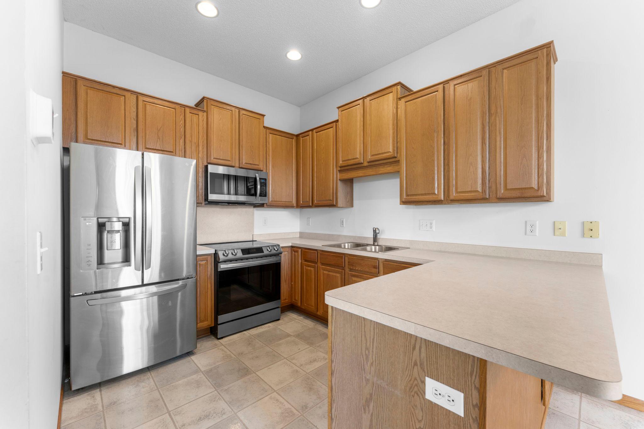 View of Residential at 20676 Hampshire Way, Lakeville MN 55044, Lakeville (22 of 51) - Mike Wilen | Minnesota Team Real Estate