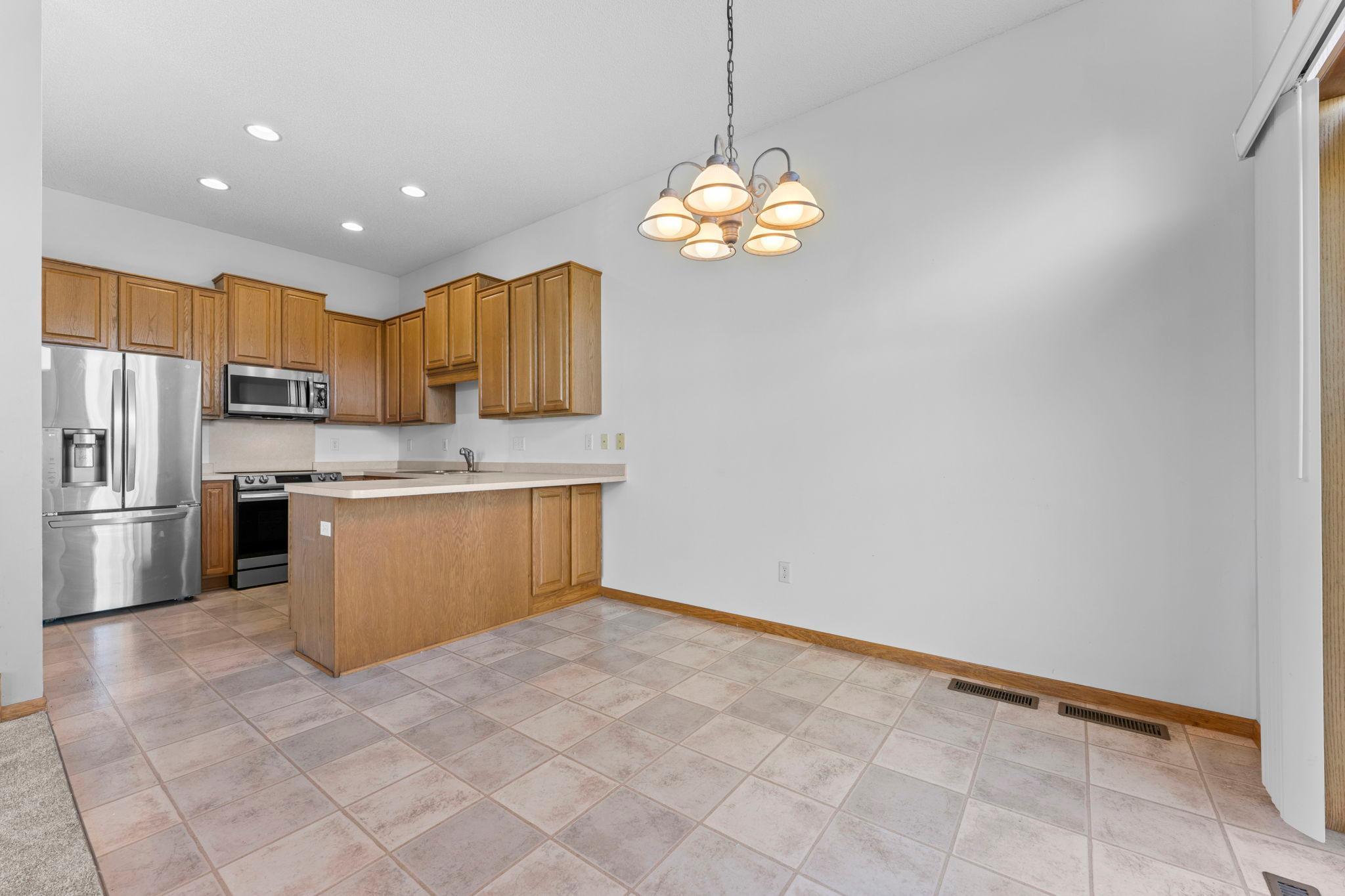 View of Residential at 20676 Hampshire Way, Lakeville MN 55044, Lakeville (17 of 51) - Mike Wilen | Minnesota Team Real Estate