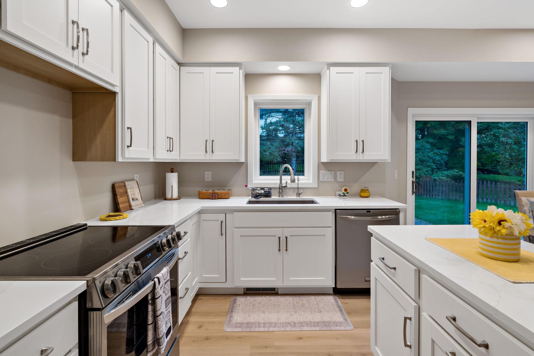 View of Residential at 3402 Fairfax Lane, Woodbury MN 55129, Woodbury (28 of 53) - Mike Wilen | Minnesota Team Real Estate