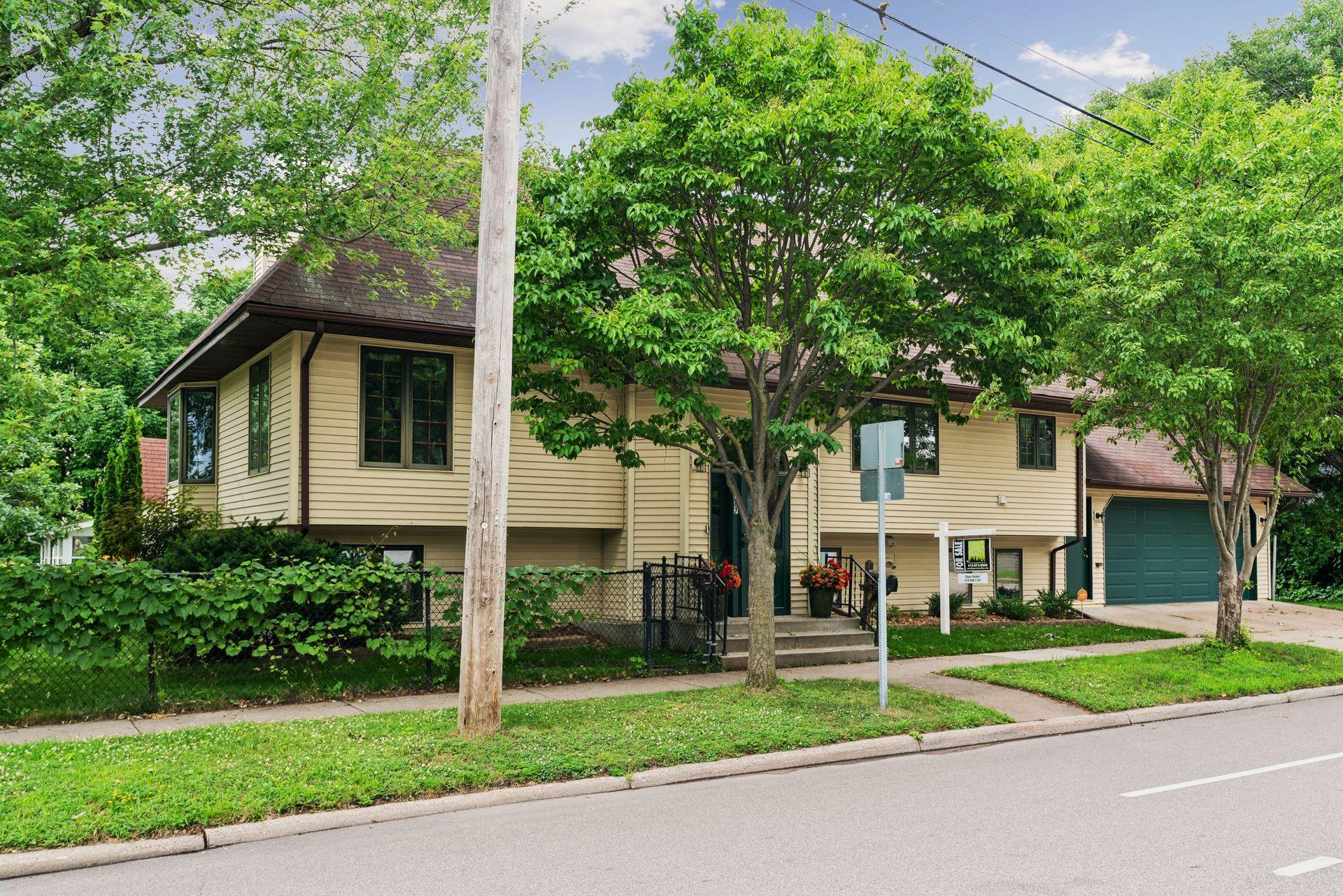 View of Single Family at 707 Hamline Avenue, Saint Paul - Mike Wilen | Minnesota Team Real Estate