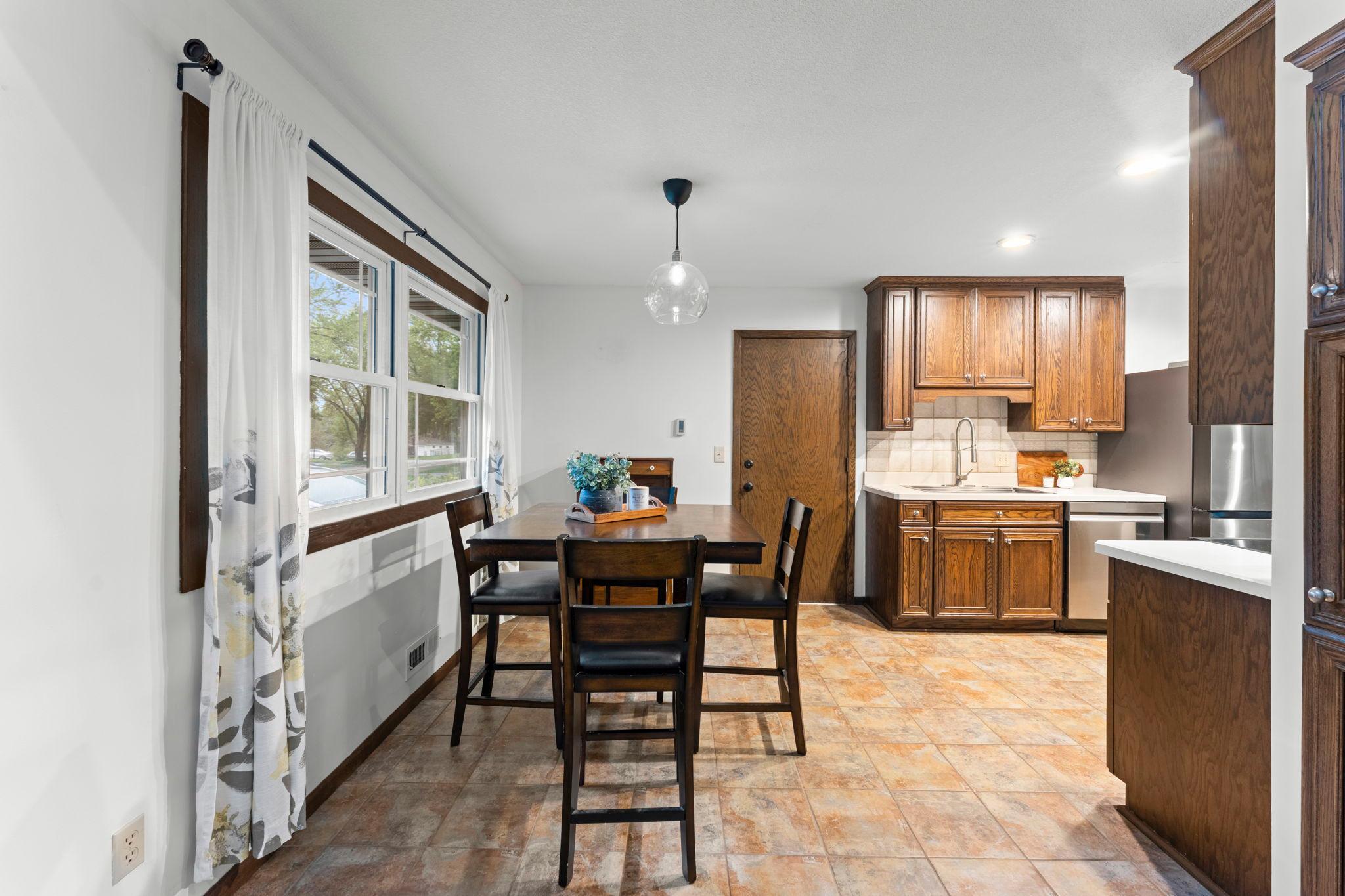 View of Residential at 6453 134th Street, Apple Valley MN 55124, Apple Valley (8 of 30) - Mike Wilen | Minnesota Team Real Estate