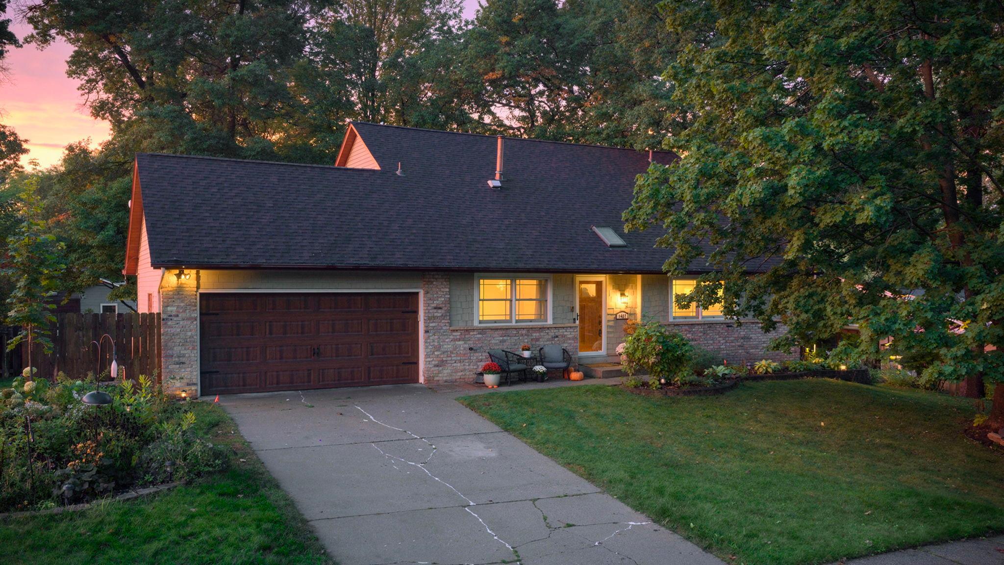 View of Single Family at 6453 134th Street, Apple Valley - Mike Wilen | Minnesota Team Real Estate
