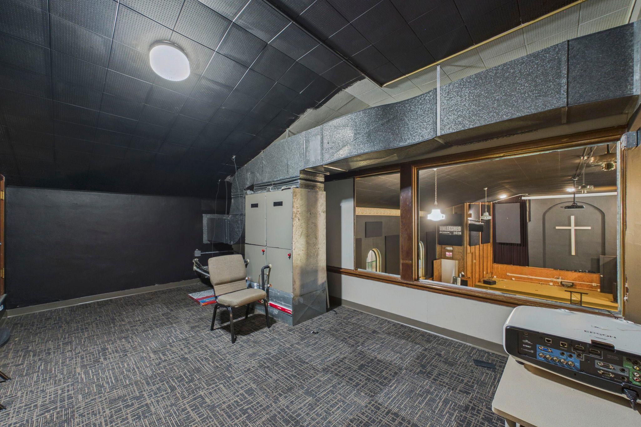 View of Commercial Sale at 3800 Russell Avenue, Minneapolis MN 55412, Minneapolis (35 of 60) - Mike Wilen | Minnesota Team Real Estate