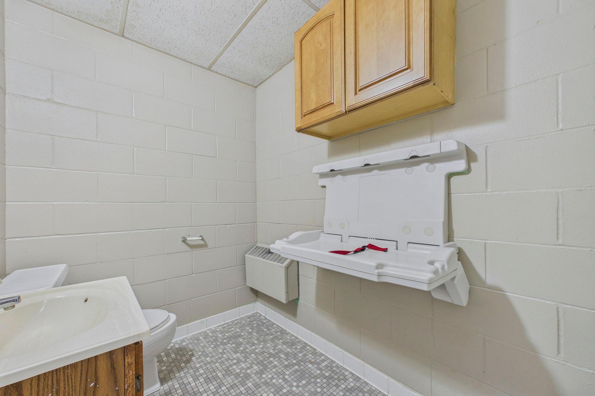 View of Commercial Sale at 3800 Russell Avenue, Minneapolis MN 55412, Minneapolis (25 of 60) - Mike Wilen | Minnesota Team Real Estate