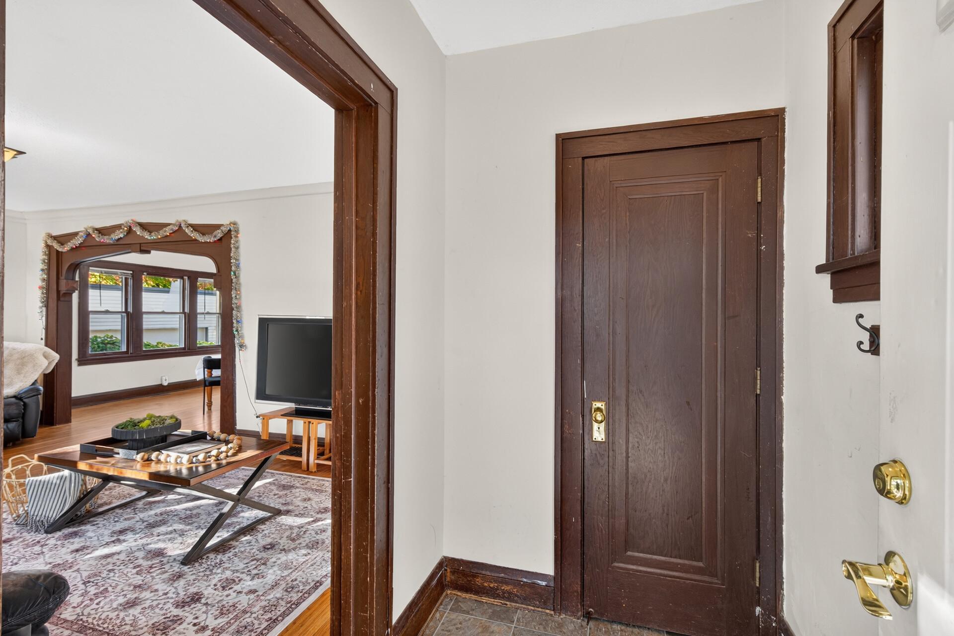 View of Residential at 1313 Sheridan Avenue, Minneapolis MN 55411, Minneapolis (23 of 83) - Mike Wilen | Minnesota Team Real Estate