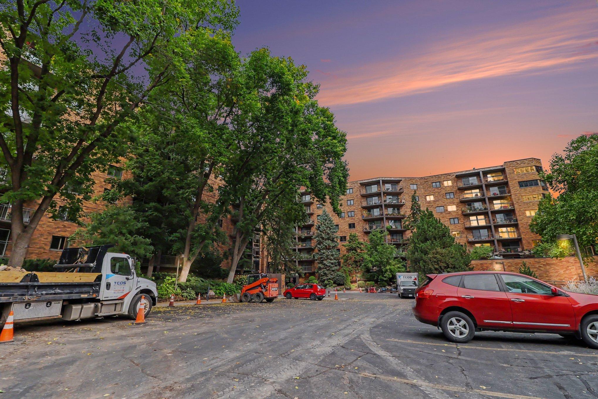 View of (CC) High Rise (4+ Levels) at 210 Grant Street, Minneapolis - Mike Wilen | Minnesota Team Real Estate