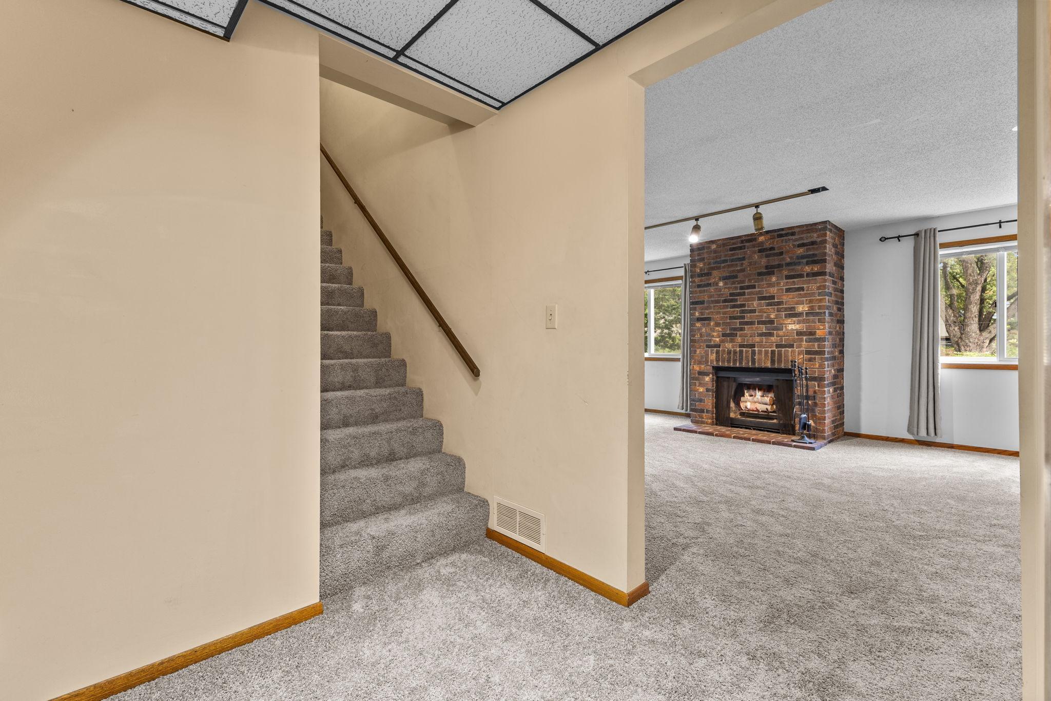 View of Residential at 4212 Desoto Street, Vadnais Heights MN 55127, Vadnais Heights (12 of 36) - Mike Wilen | Minnesota Team Real Estate