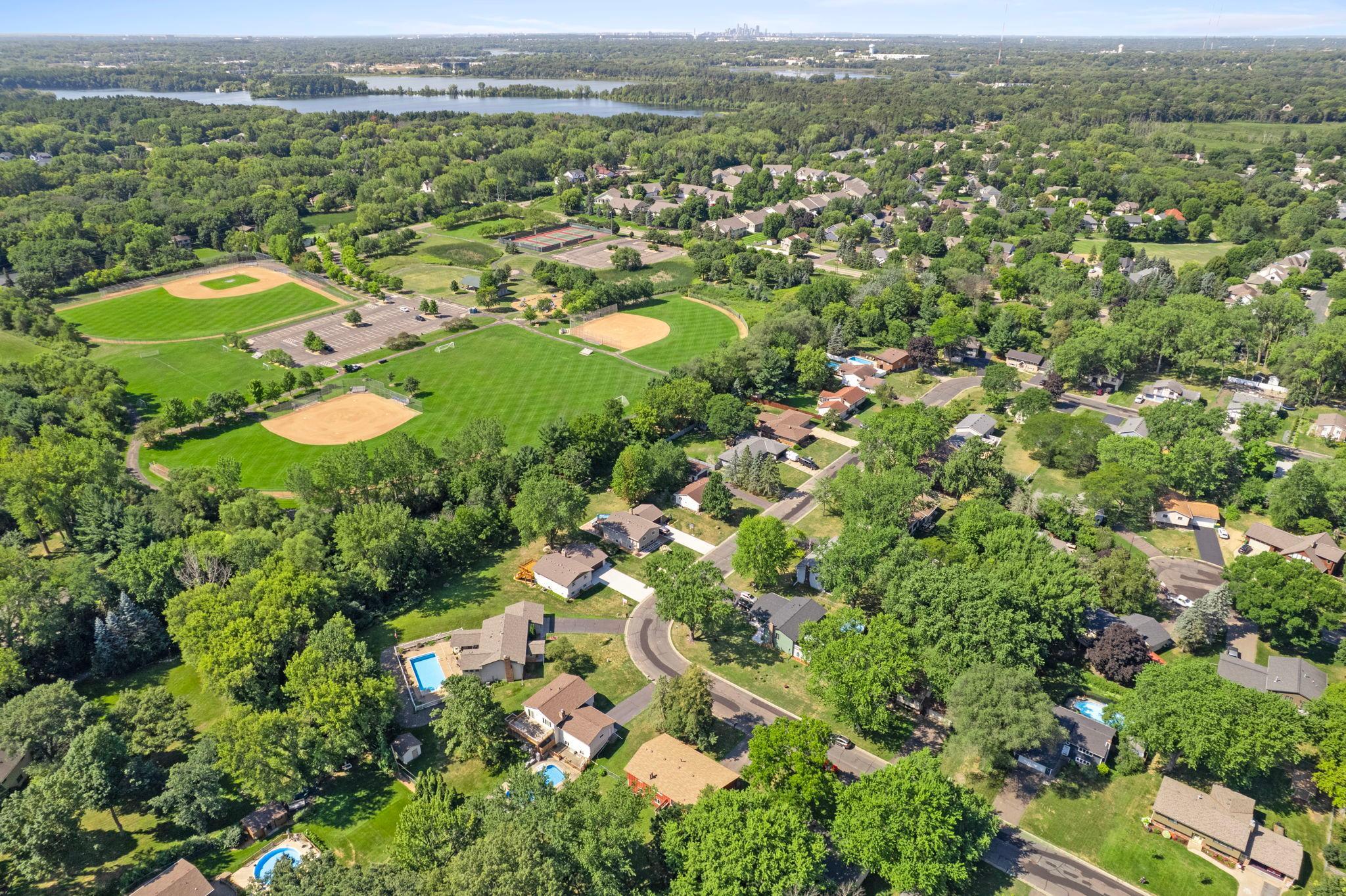 View of Residential at 4212 Desoto Street, Vadnais Heights MN 55127, Vadnais Heights (31 of 36) - Mike Wilen | Minnesota Team Real Estate