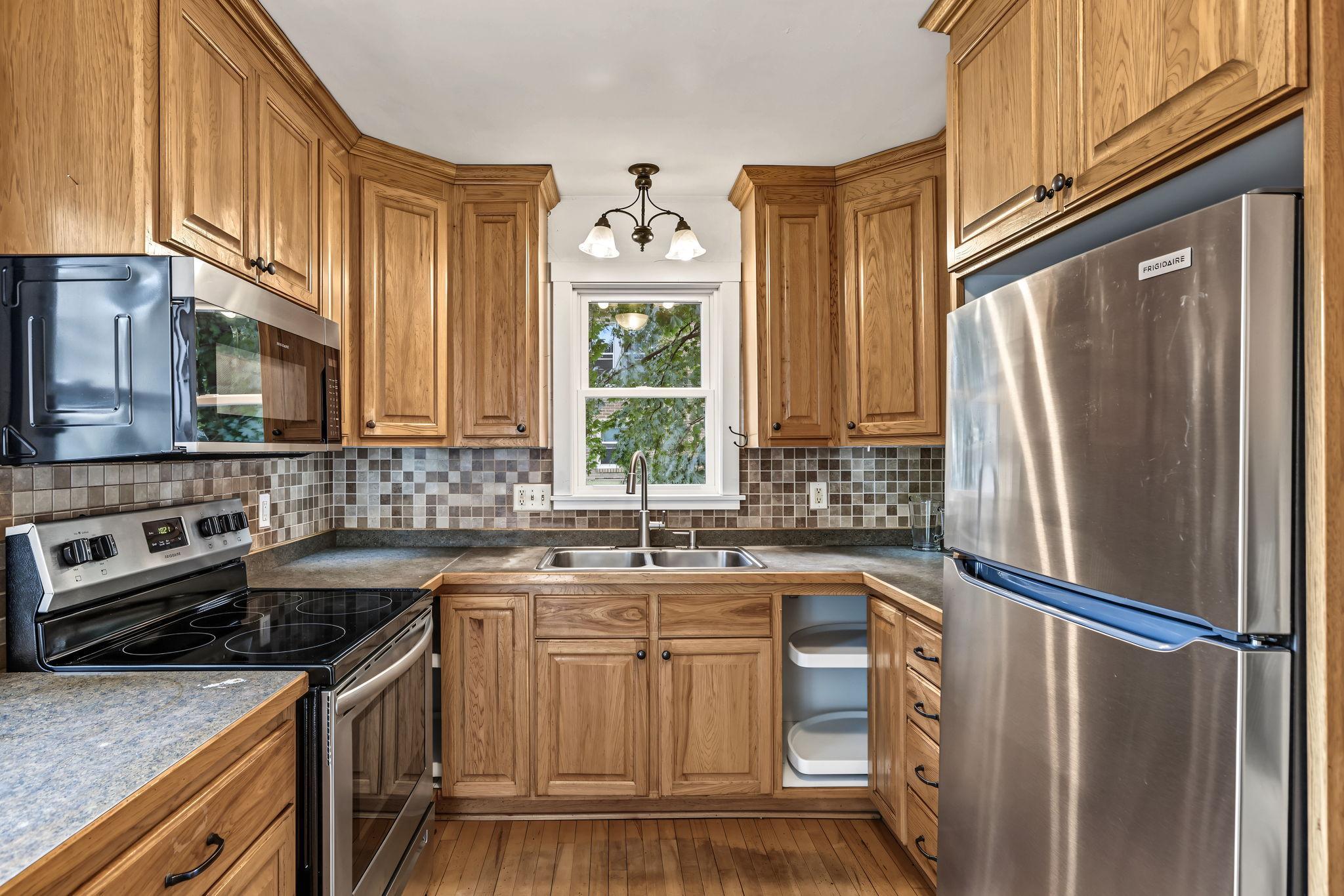 View of Residential at 1977 Grand Avenue, Saint Paul MN 55105, Saint Paul (9 of 29) - Mike Wilen | Minnesota Team Real Estate