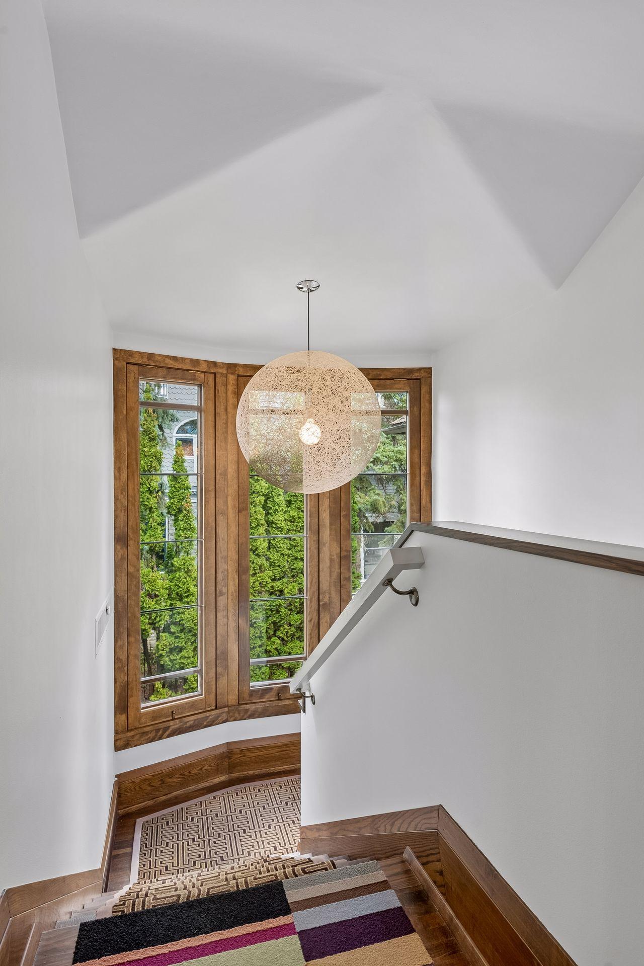View of Residential at 2409 Lake Of The Isles Parkway, Minneapolis MN 55405, Minneapolis (24 of 36) - Mike Wilen | Minnesota Team Real Estate