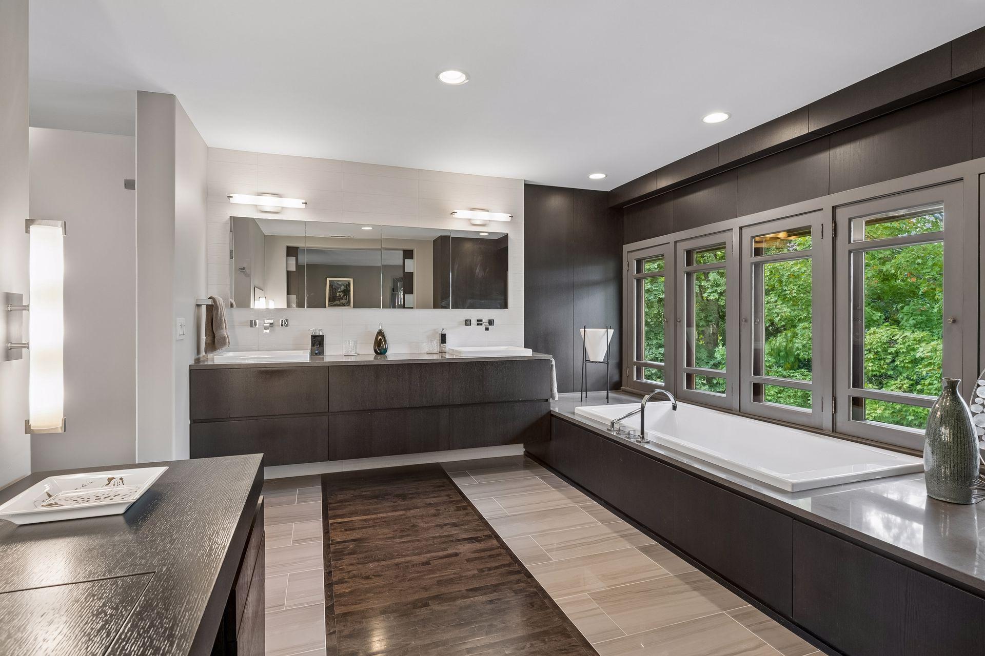 View of Residential at 2409 Lake Of The Isles Parkway, Minneapolis MN 55405, Minneapolis (21 of 36) - Mike Wilen | Minnesota Team Real Estate