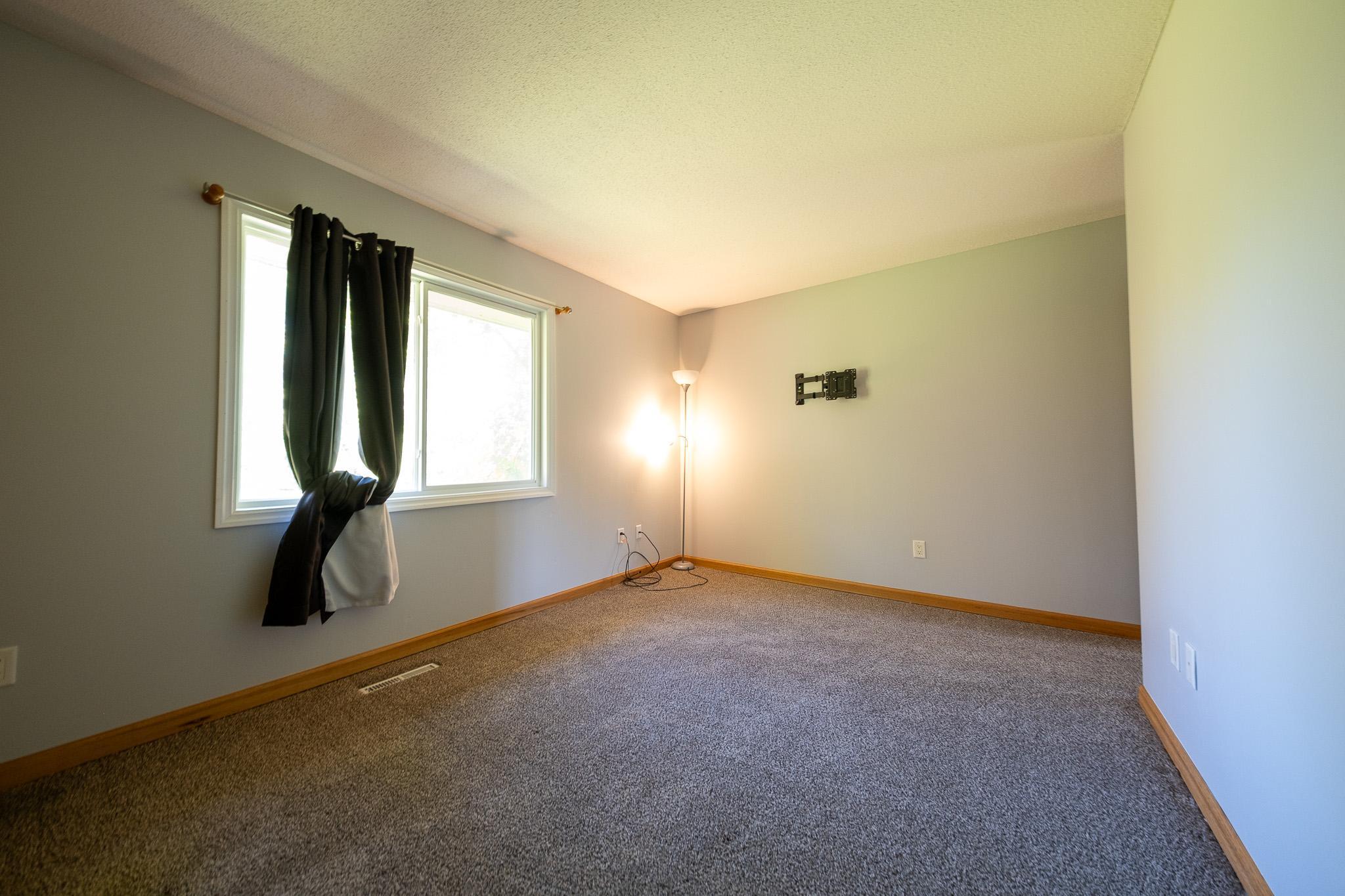 View of Residential at 13642 86th Avenue, Maple Grove MN 55369, Maple Grove (14 of 19) - Mike Wilen | Minnesota Team Real Estate