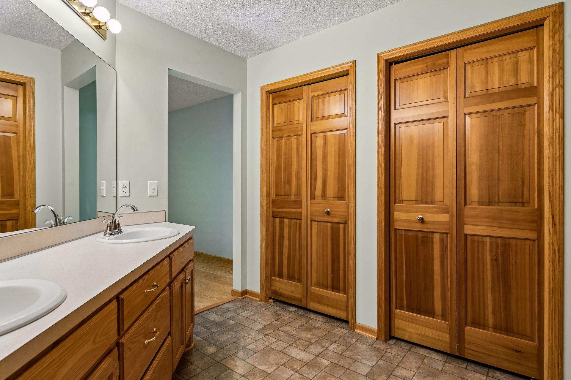 View of Residential at 7658 Newbury Road, Woodbury MN 55125, Woodbury (21 of 44) - Mike Wilen | Minnesota Team Real Estate