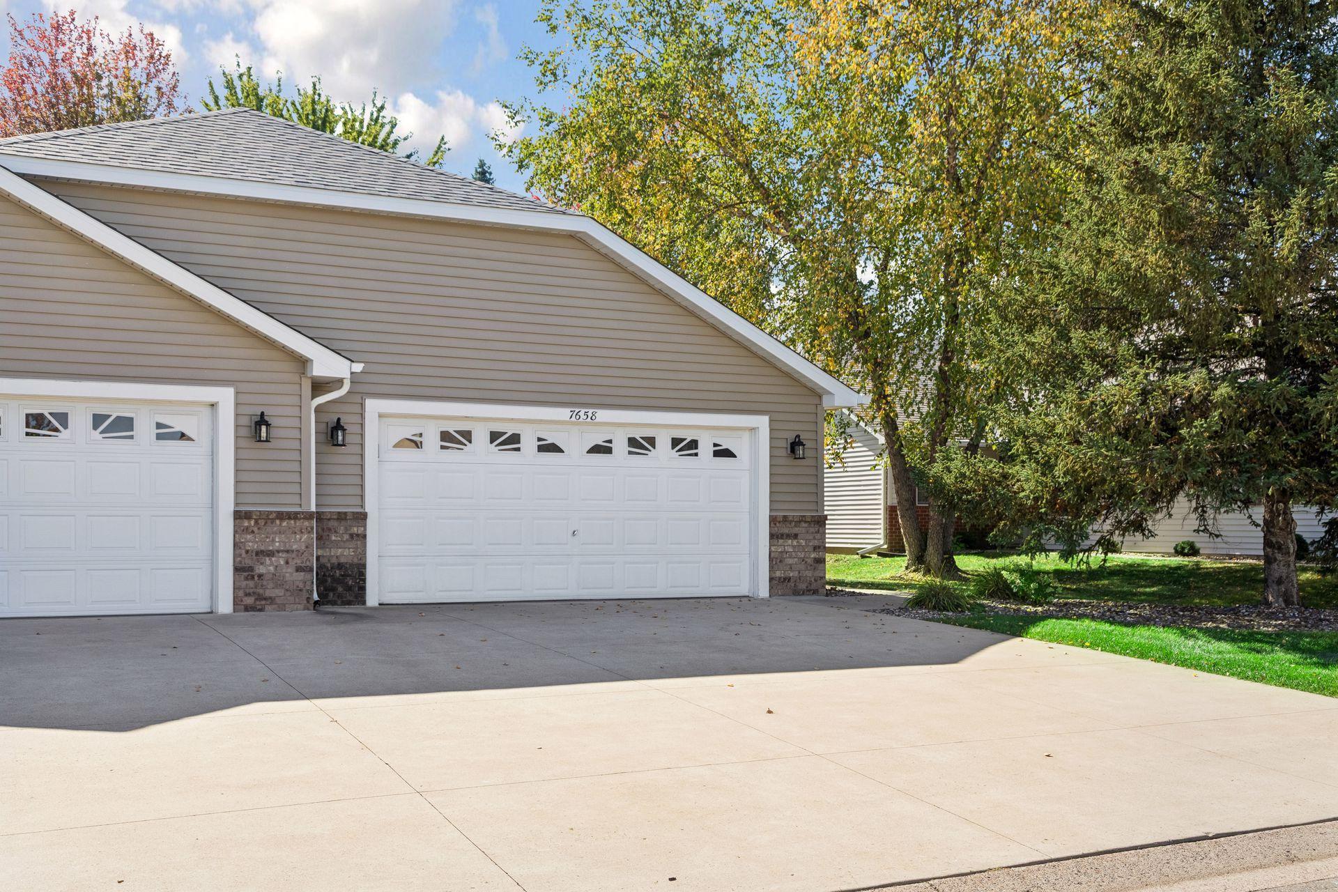 View of Residential at 7658 Newbury Road, Woodbury MN 55125, Woodbury (43 of 44) - Mike Wilen | Minnesota Team Real Estate