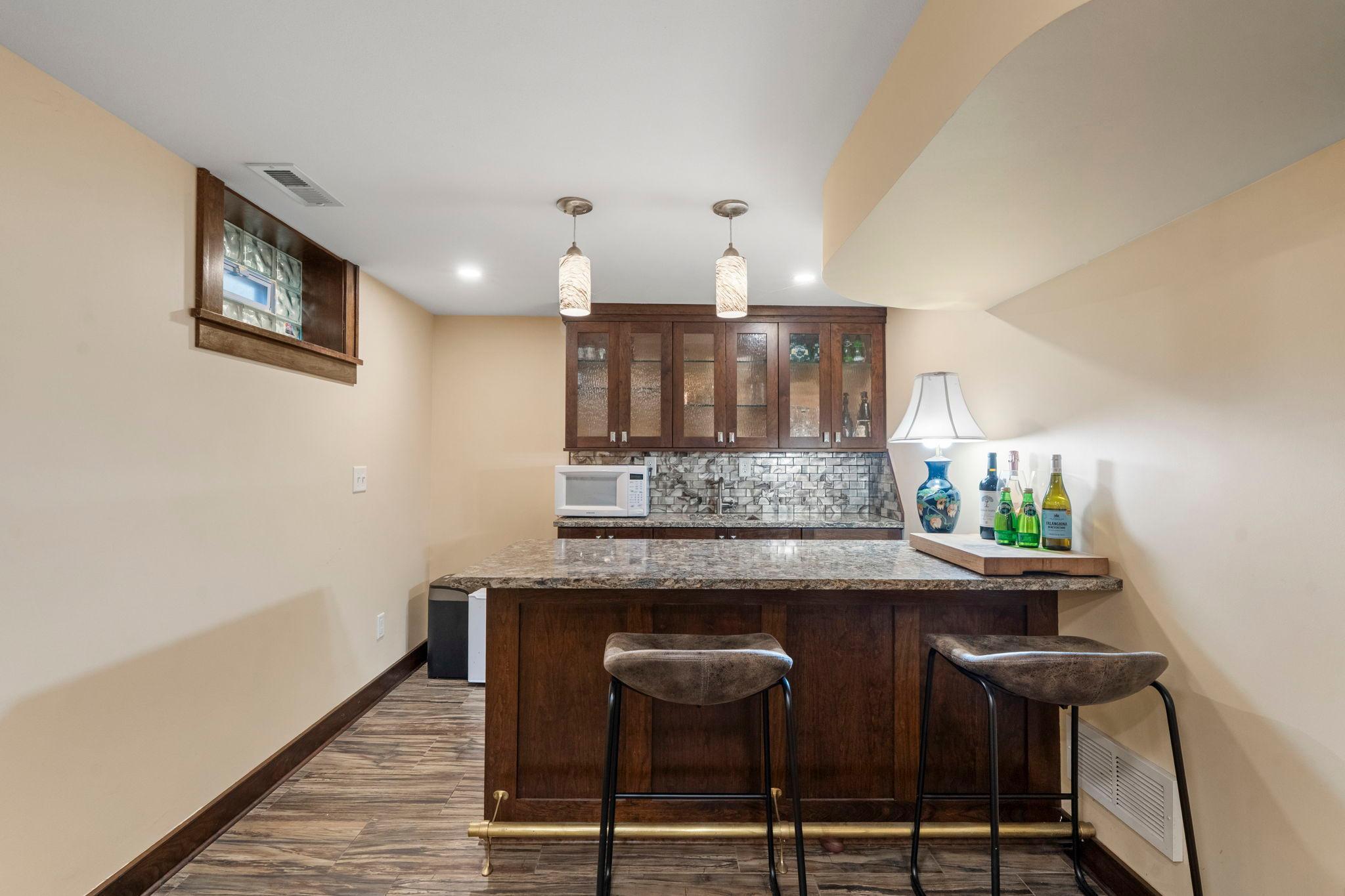 View of Residential at 1464 Victoria Street, Saint Paul MN 55117, Saint Paul (19 of 24) - Mike Wilen | Minnesota Team Real Estate