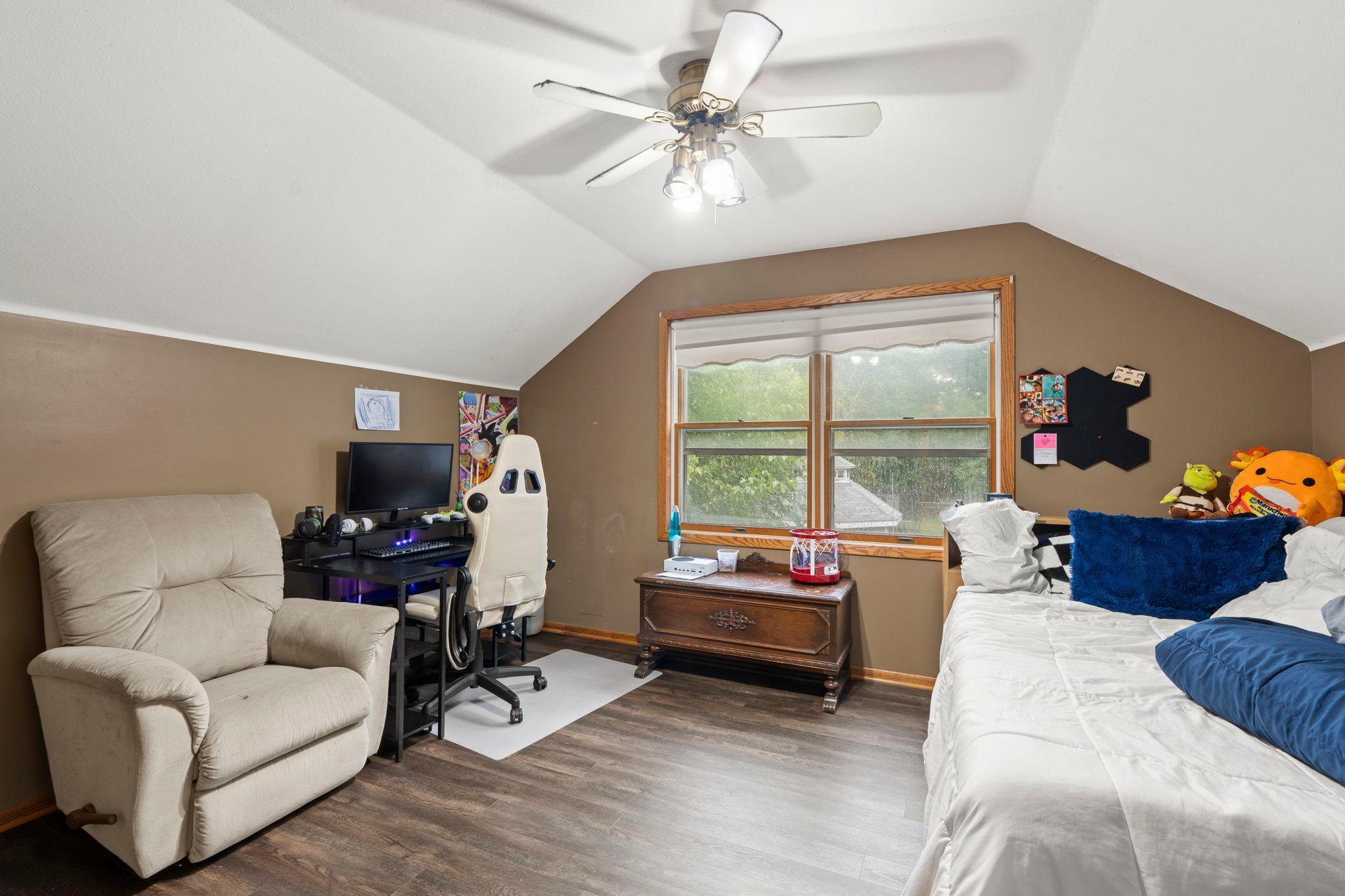 View of Residential at 1464 Victoria Street, Saint Paul MN 55117, Saint Paul (17 of 24) - Mike Wilen | Minnesota Team Real Estate