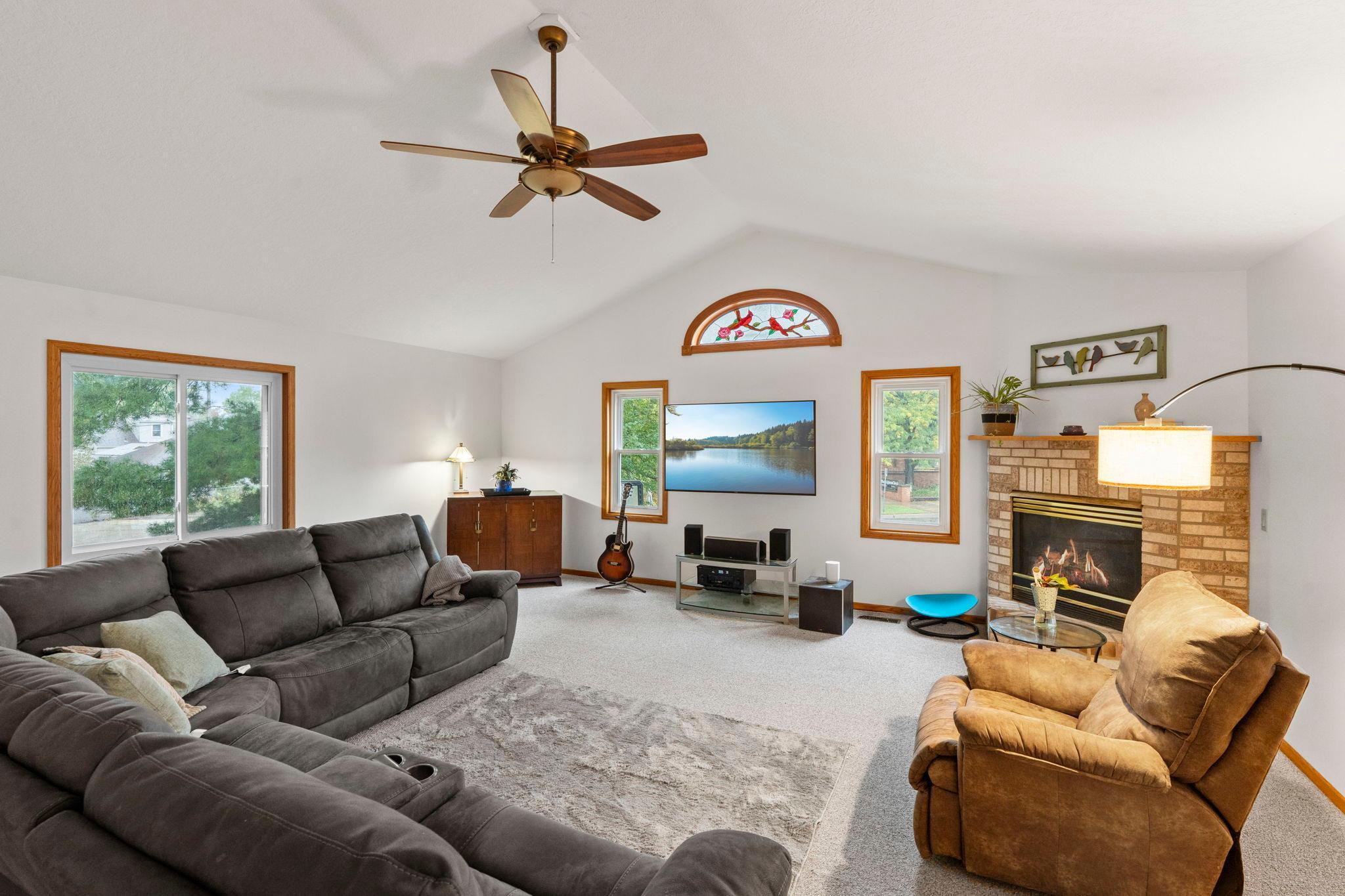 View of Residential at 1464 Victoria Street, Saint Paul MN 55117, Saint Paul (2 of 24) - Mike Wilen | Minnesota Team Real Estate