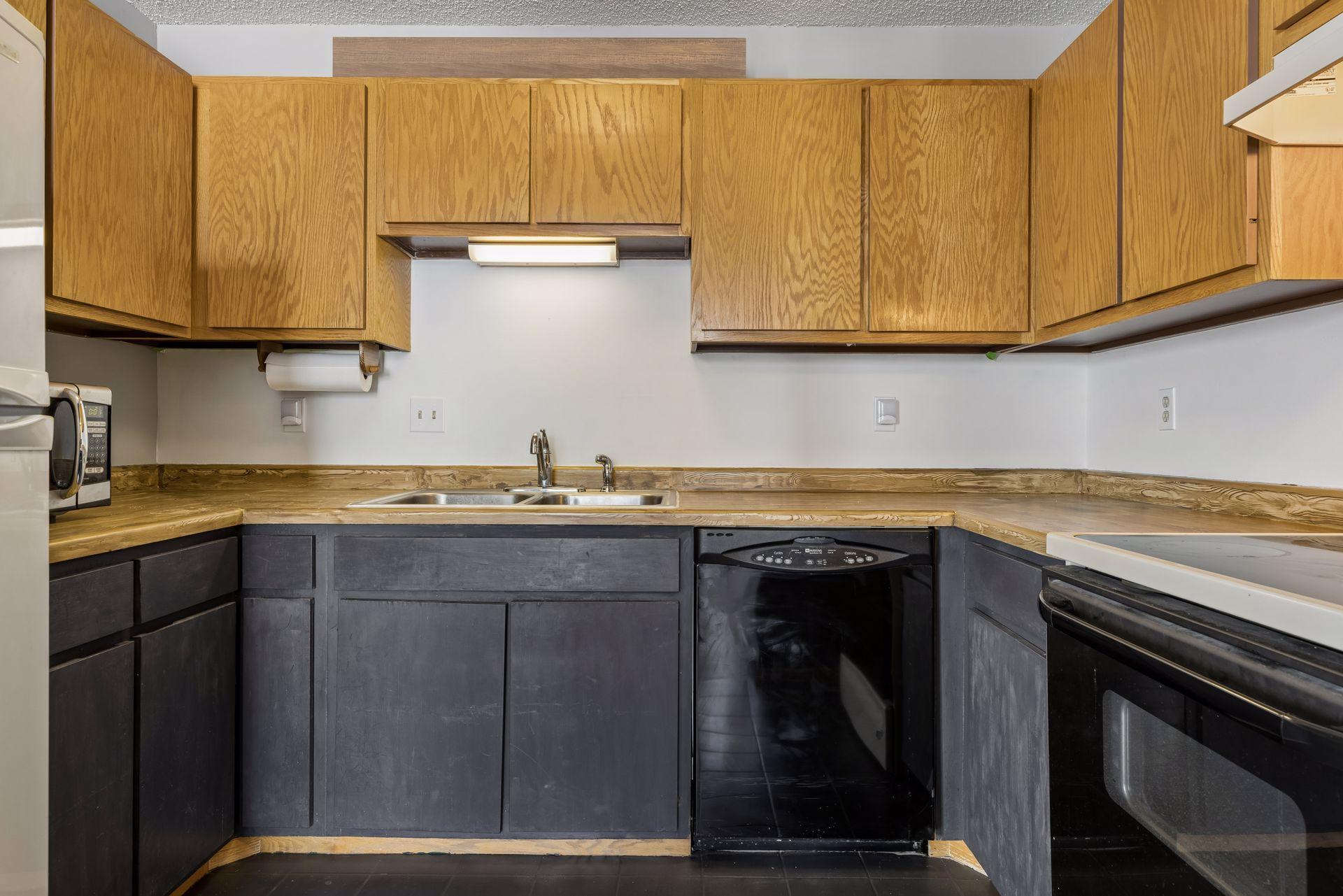 View of Residential at 3049 Lake Shore Drive #A, Minneapolis MN 55416, Minneapolis (11 of 23) - Mike Wilen | Minnesota Team Real Estate