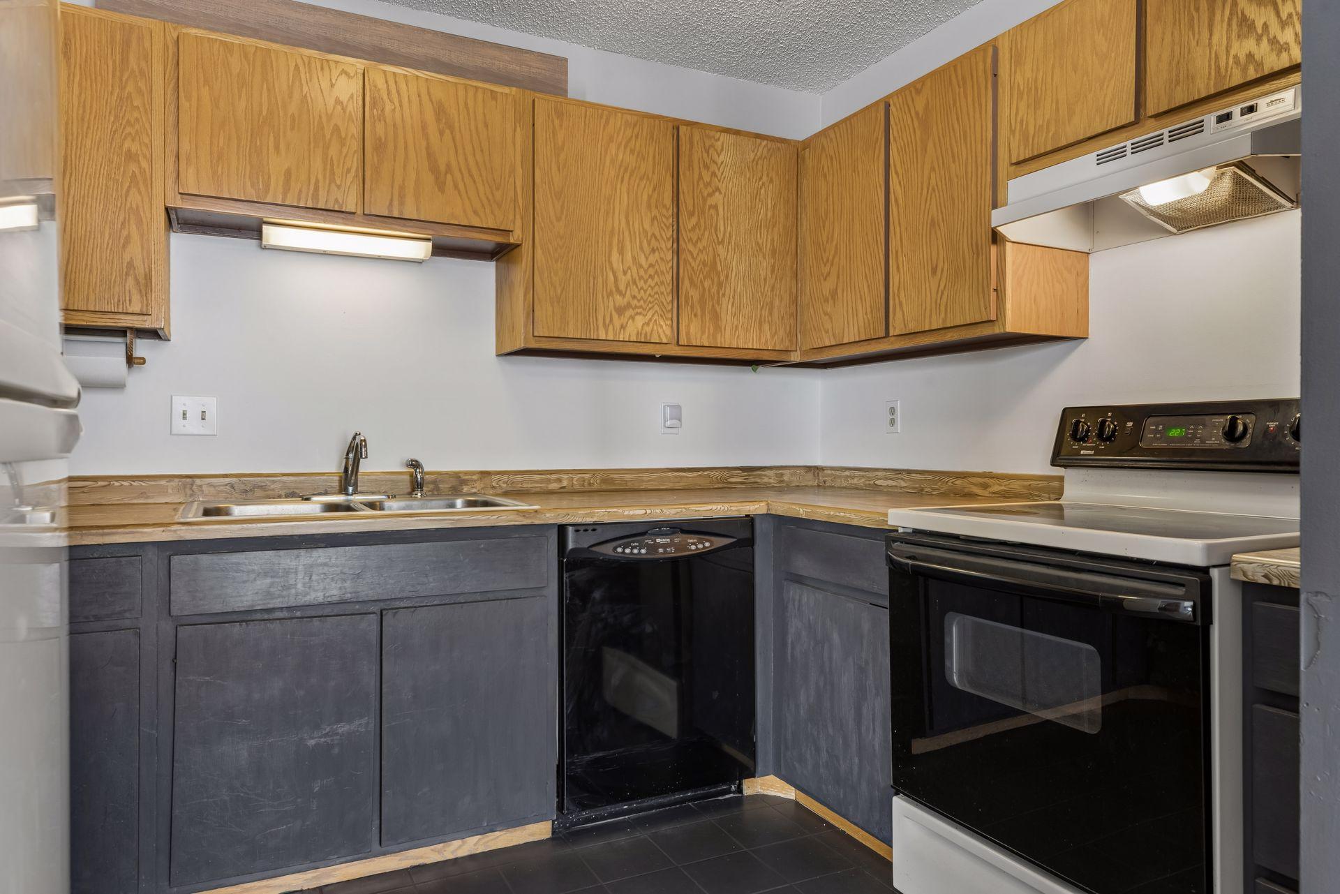 View of Residential at 3049 Lake Shore Drive #A, Minneapolis MN 55416, Minneapolis (12 of 23) - Mike Wilen | Minnesota Team Real Estate