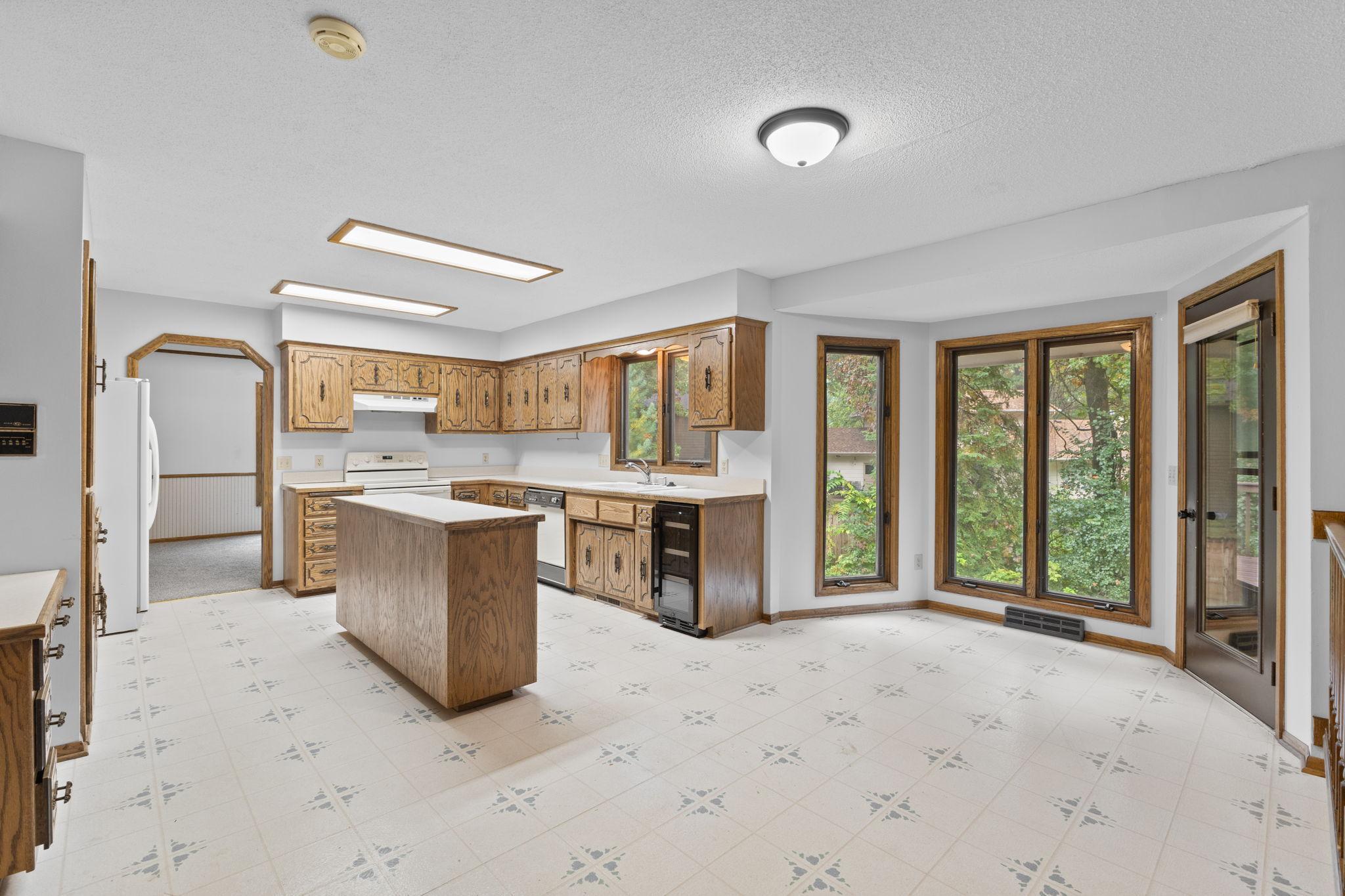 View of Residential at 12083 Dogwood Street, Coon Rapids MN 55448, Coon Rapids (9 of 36) - Mike Wilen | Minnesota Team Real Estate