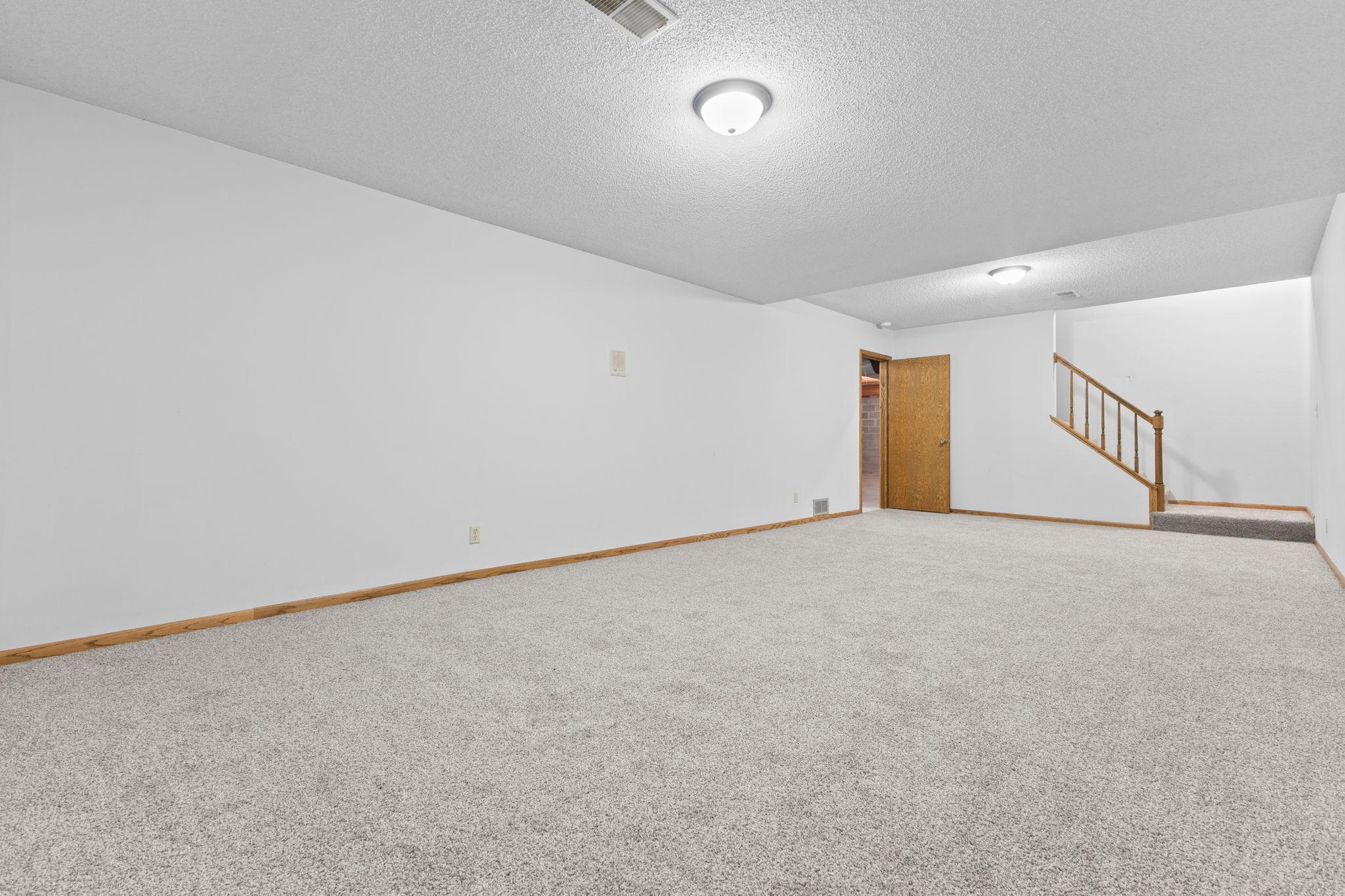 View of Residential at 12083 Dogwood Street, Coon Rapids MN 55448, Coon Rapids (21 of 36) - Mike Wilen | Minnesota Team Real Estate