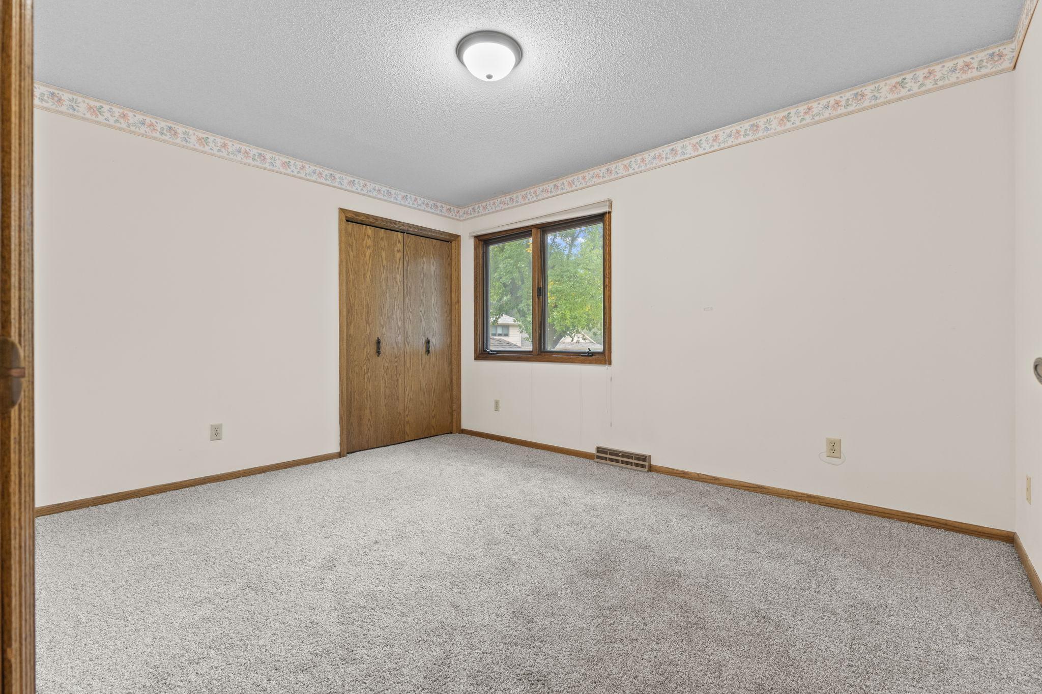 View of Residential at 12083 Dogwood Street, Coon Rapids MN 55448, Coon Rapids (20 of 36) - Mike Wilen | Minnesota Team Real Estate