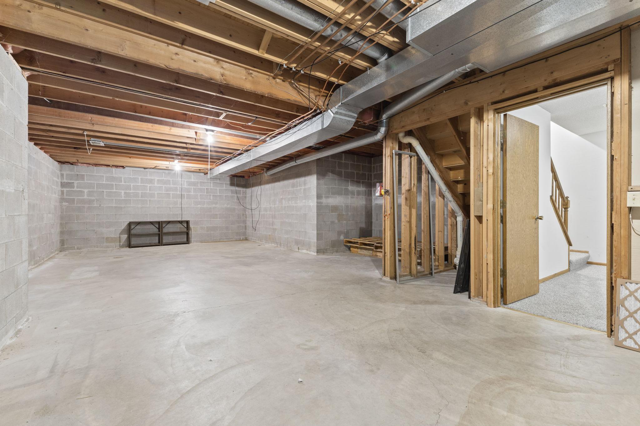 View of Residential at 12083 Dogwood Street, Coon Rapids MN 55448, Coon Rapids (23 of 36) - Mike Wilen | Minnesota Team Real Estate