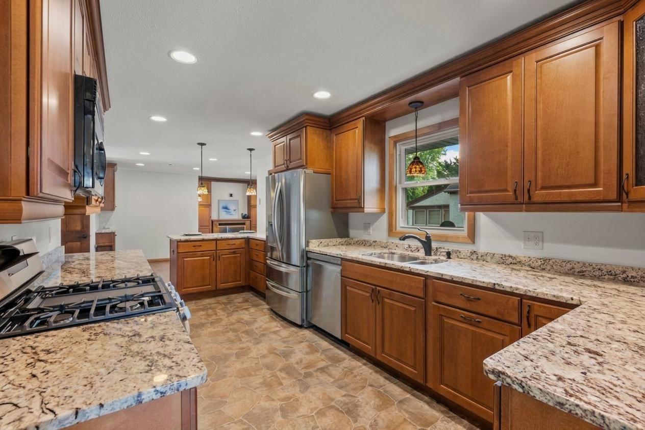 View of Residential at 4201 40th Avenue, Robbinsdale MN 55422, Robbinsdale (14 of 54) - Mike Wilen | Minnesota Team Real Estate