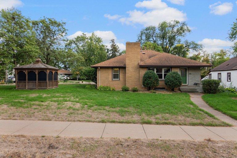 View of Residential at 4201 40th Avenue, Robbinsdale MN 55422, Robbinsdale (6 of 54) - Mike Wilen | Minnesota Team Real Estate