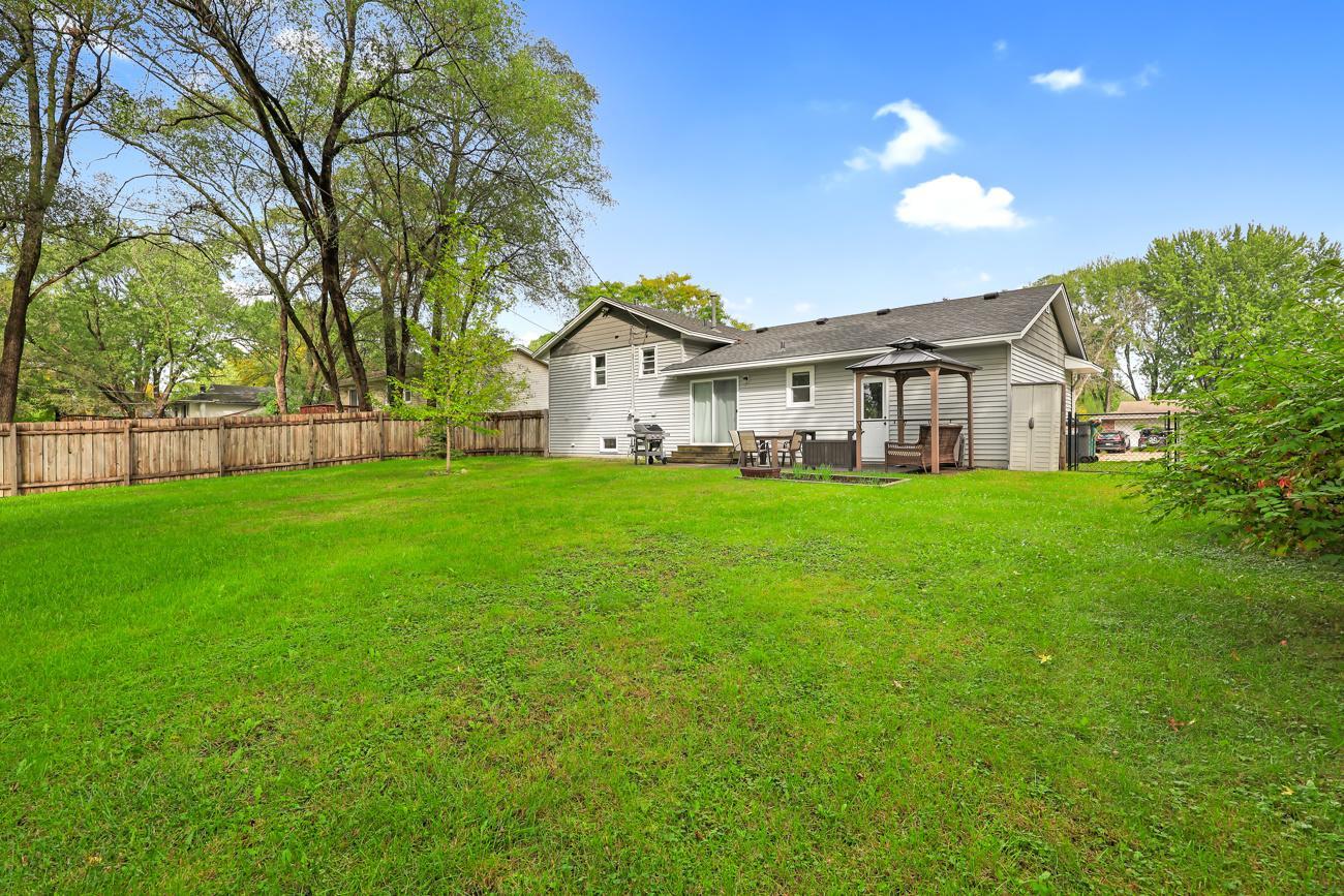 View of Residential at 10632 Wren Street, Coon Rapids MN 55433, Coon Rapids (26 of 28) - Mike Wilen | Minnesota Team Real Estate