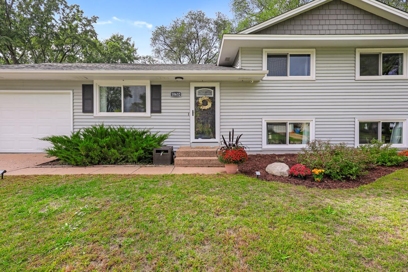 View of Single Family at 10632 Wren Street, Coon Rapids - Mike Wilen | Minnesota Team Real Estate