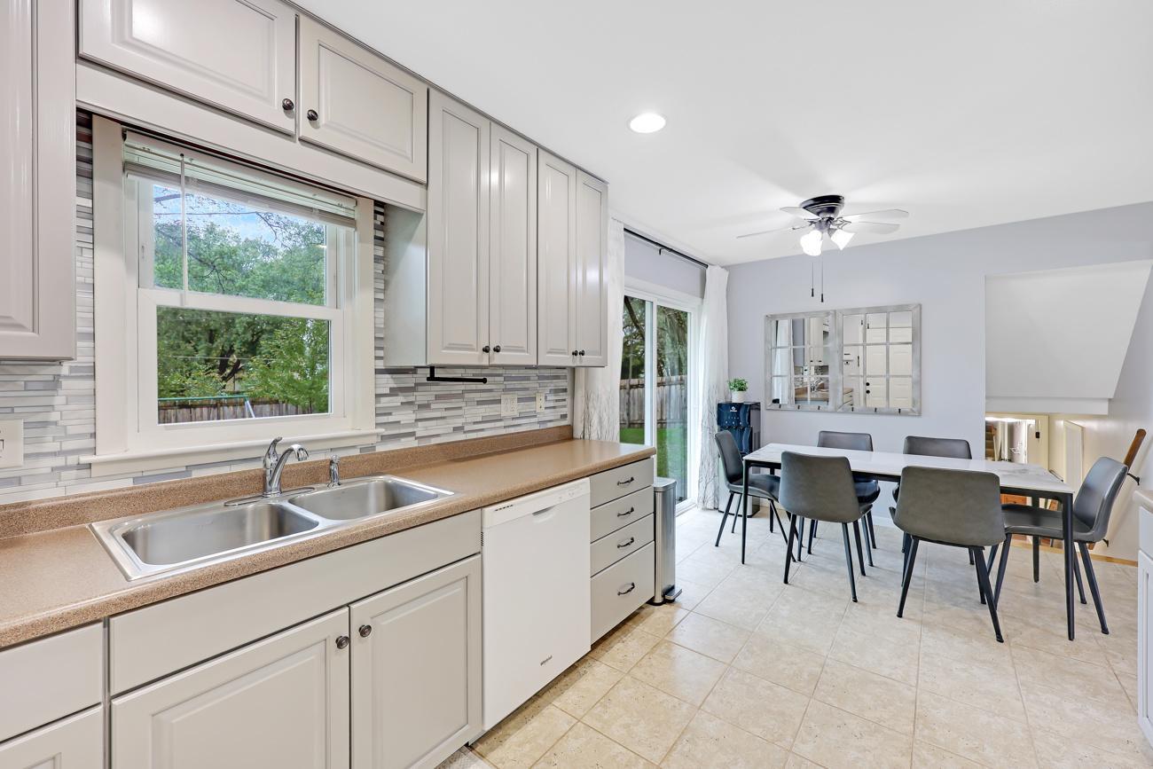 View of Residential at 10632 Wren Street, Coon Rapids MN 55433, Coon Rapids (12 of 28) - Mike Wilen | Minnesota Team Real Estate